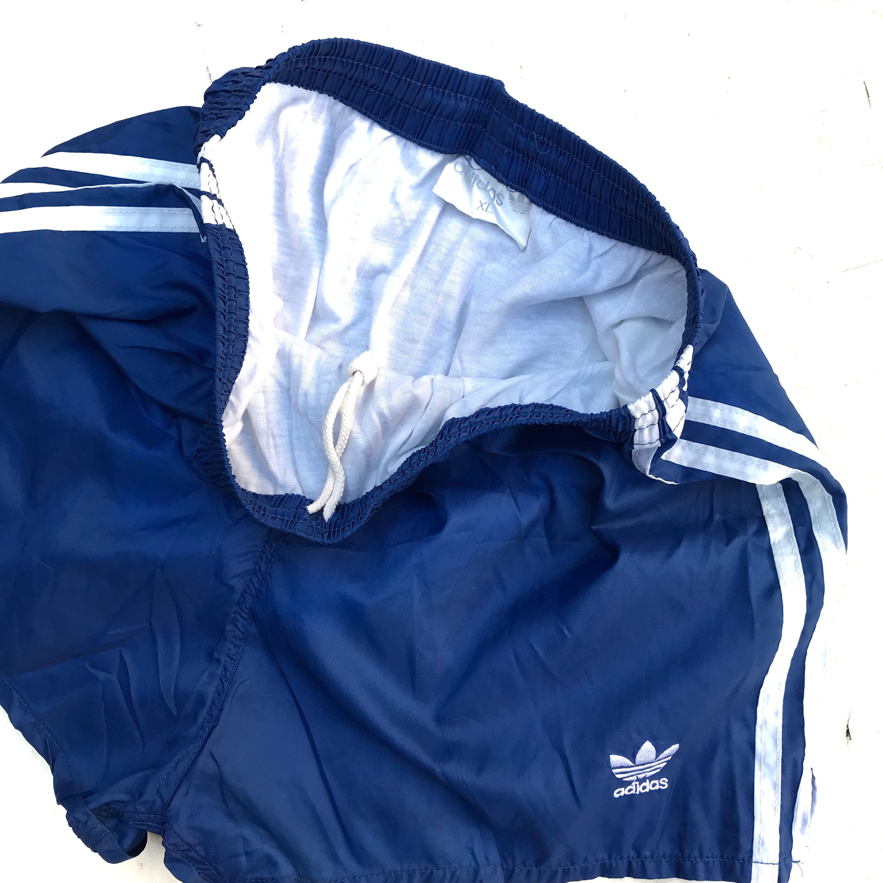 Adidas Vintage adidas Short Pants Classic Navy Blue Size US 36 / EU 52 - 6 Thumbnail