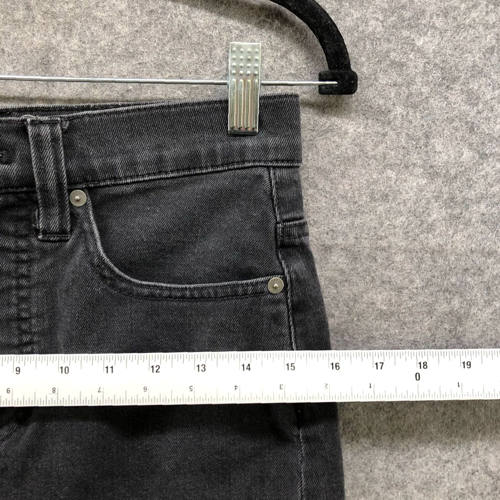 Madewell Madewell Denim Mini Skirt Black 25 High Rise Pockets Casual Womens 25 Clothing Shorts Skirt Size 42" / US 20 - 6 Thumbnail