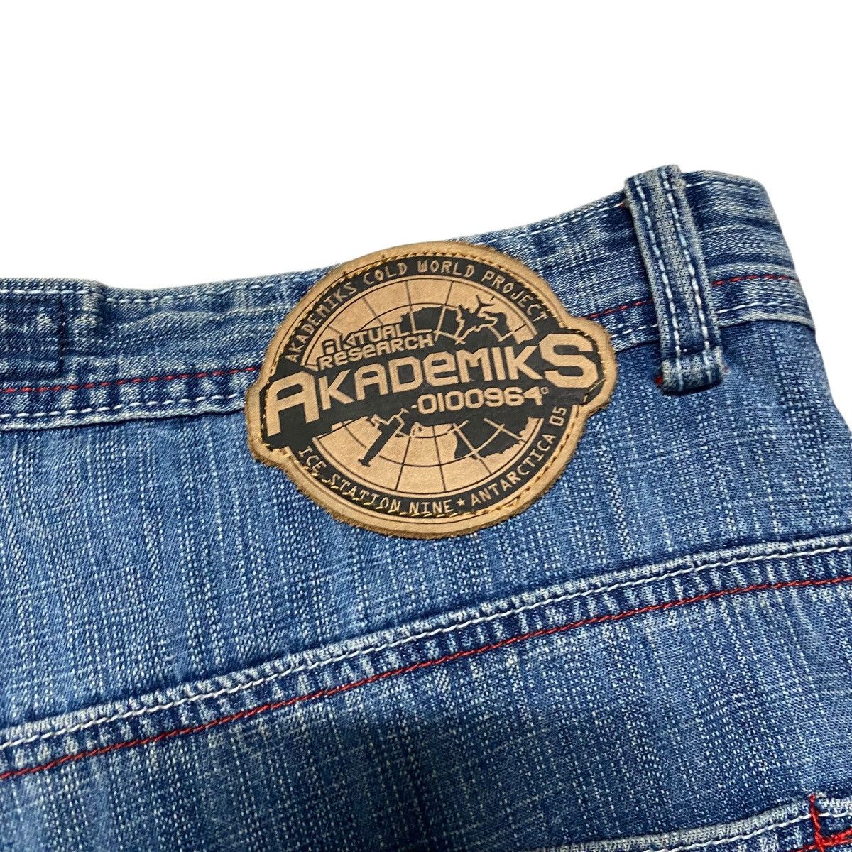 Akademiks Vintage Akademiks Denim Painter Baggy Jeans Size US 35 - 15 Thumbnail