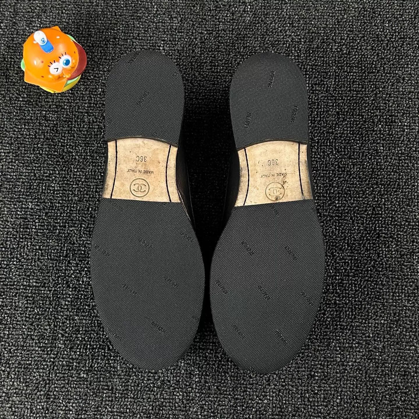 Chanel Chanel Black Classic Metal Buckle Loafer 36 HB6793 Size US 5.5 / IT 35.5 - 6 Thumbnail