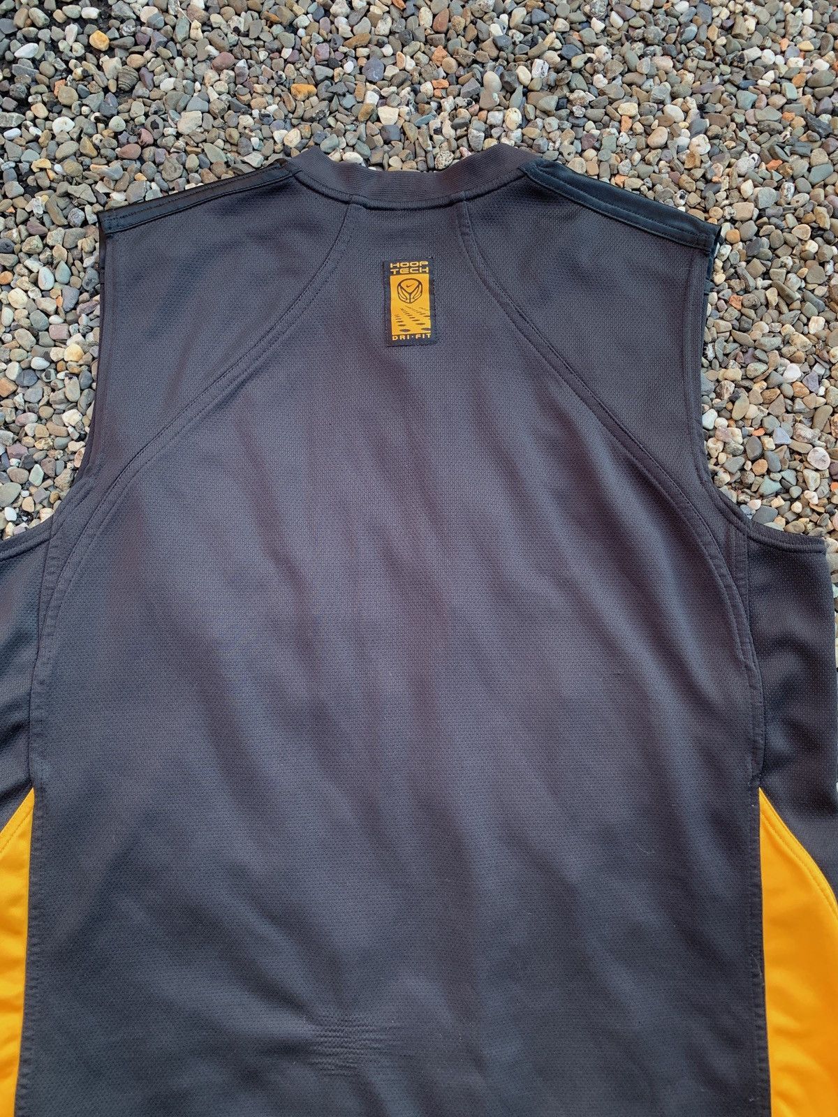Nike Vintage Nike Hoop Tech Dri-Fit Sleeveless Basketball Shirt Size US XXL / EU 58 / 5 - 6 Thumbnail