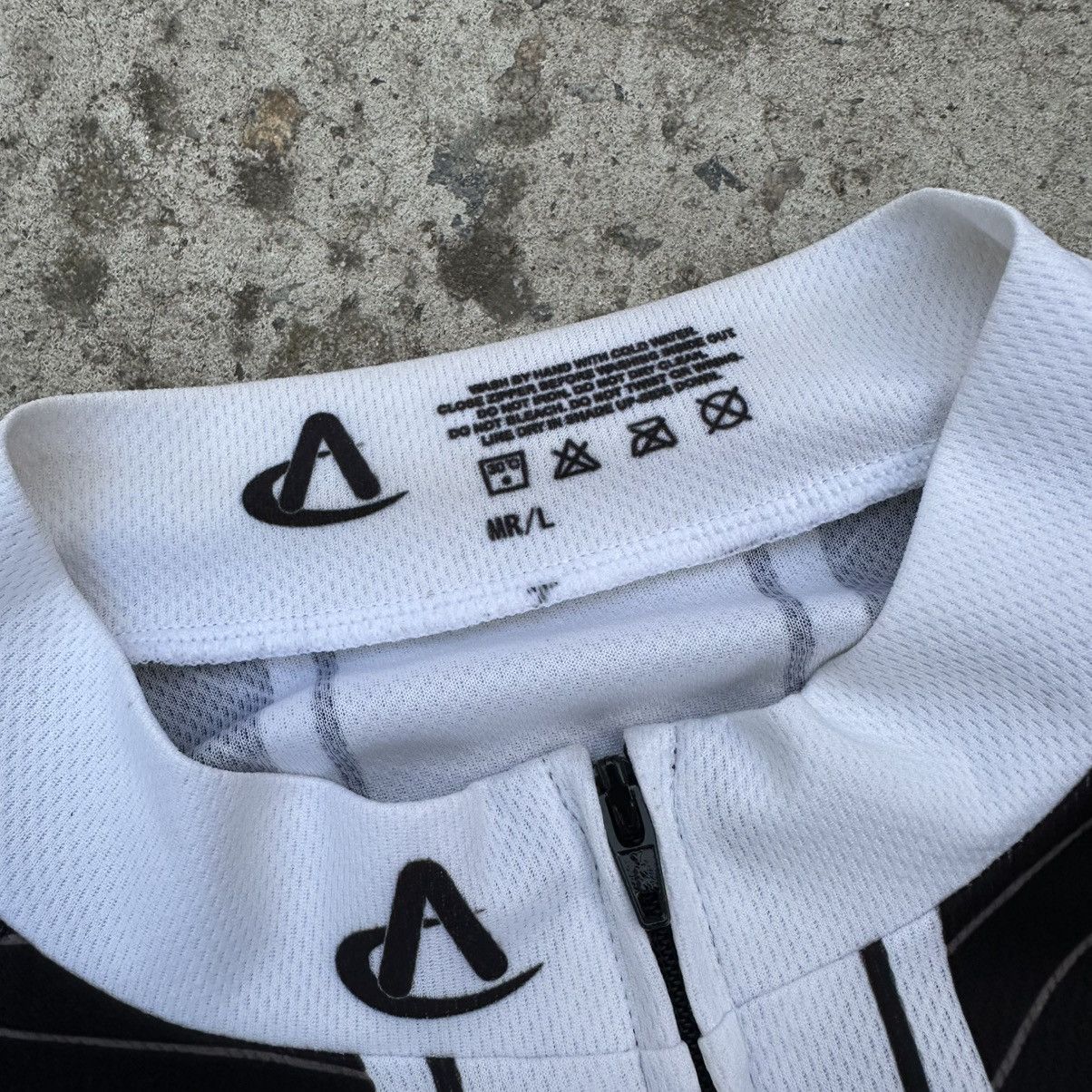 Sports Specialties Vintage Japanese Style Velo Jersey Activ Cycling Size M/L Size US M / EU 48-50 / 2 - 7 Thumbnail
