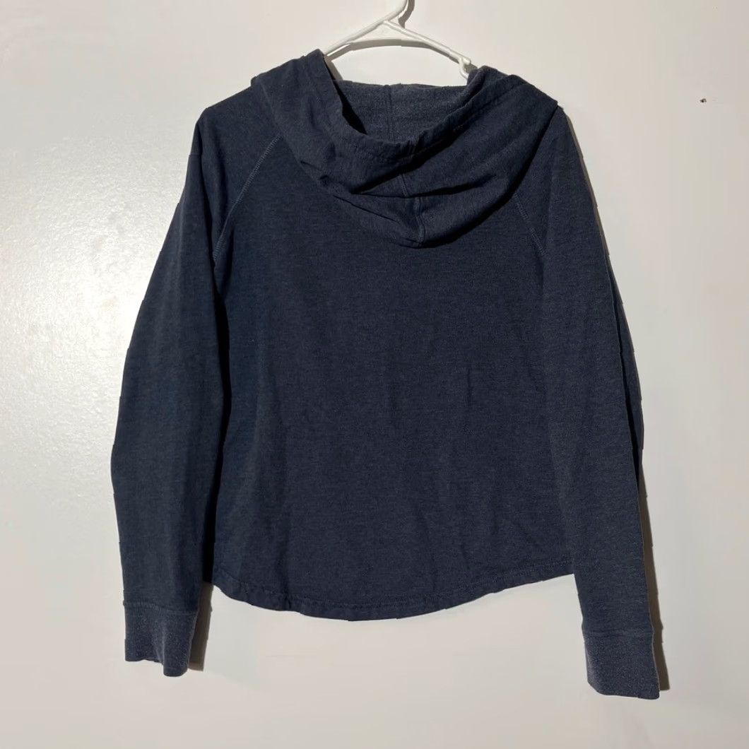 Patagonia VINTAGE? No. Patagonia Hoodie Pullover Henley Snap-T Blue Women's Size S Size S / US 4 / IT 40 - 4 Thumbnail