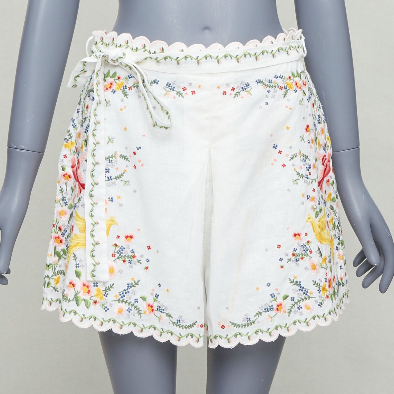 Zimmermann ZIMMERMANN Carnaby white linen cotton phoenix embroidery scallop shorts US2 S2 Size 27" / US 4 / IT 40 - 1 Thumbnail