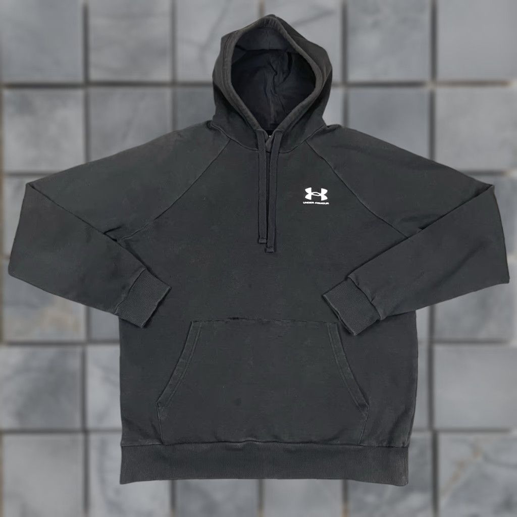 Under Armour VINTAGE Under Armour Hoodie Mens M Black Sweatshirt Pullover Hooded Pockets Logo Distressed Size US M / EU 48-50 / 2 - 1 Thumbnail