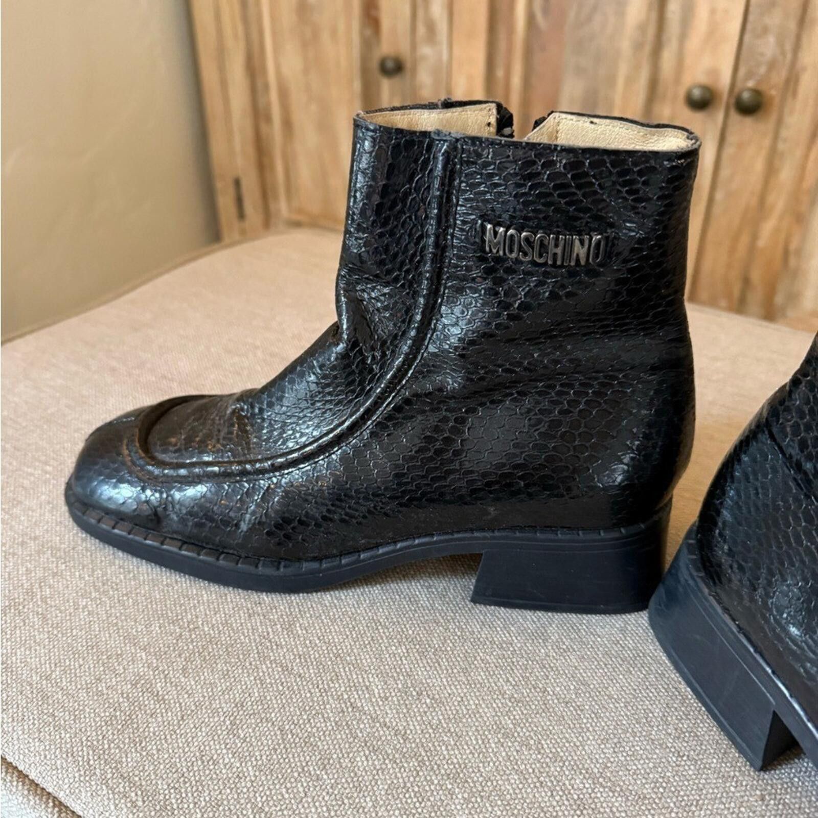 Moschino Moschino Patent Snake Embossed Ankle Boots Logo Italy 38 Size US 7.5 / IT 37.5 - 2 Thumbnail