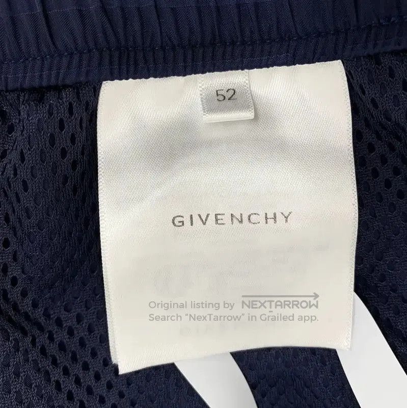 Givenchy Givenchy Casual Long Pants in Dark Blue . Size 28" / US 6 / IT 42 - 6 Thumbnail