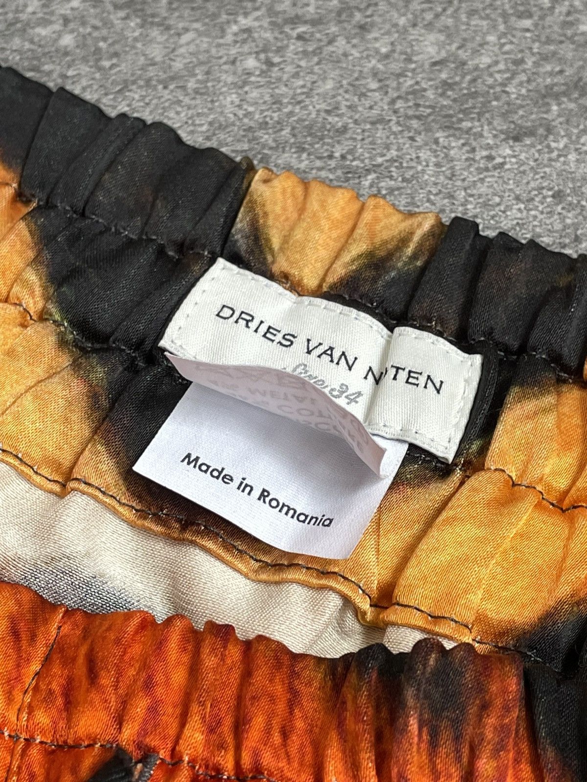 Dries Van Noten Dries Van Noten Tiger Pattern Women’s Shorts, Size 34 Size 34" / US 12 / IT 48 - 14 Thumbnail