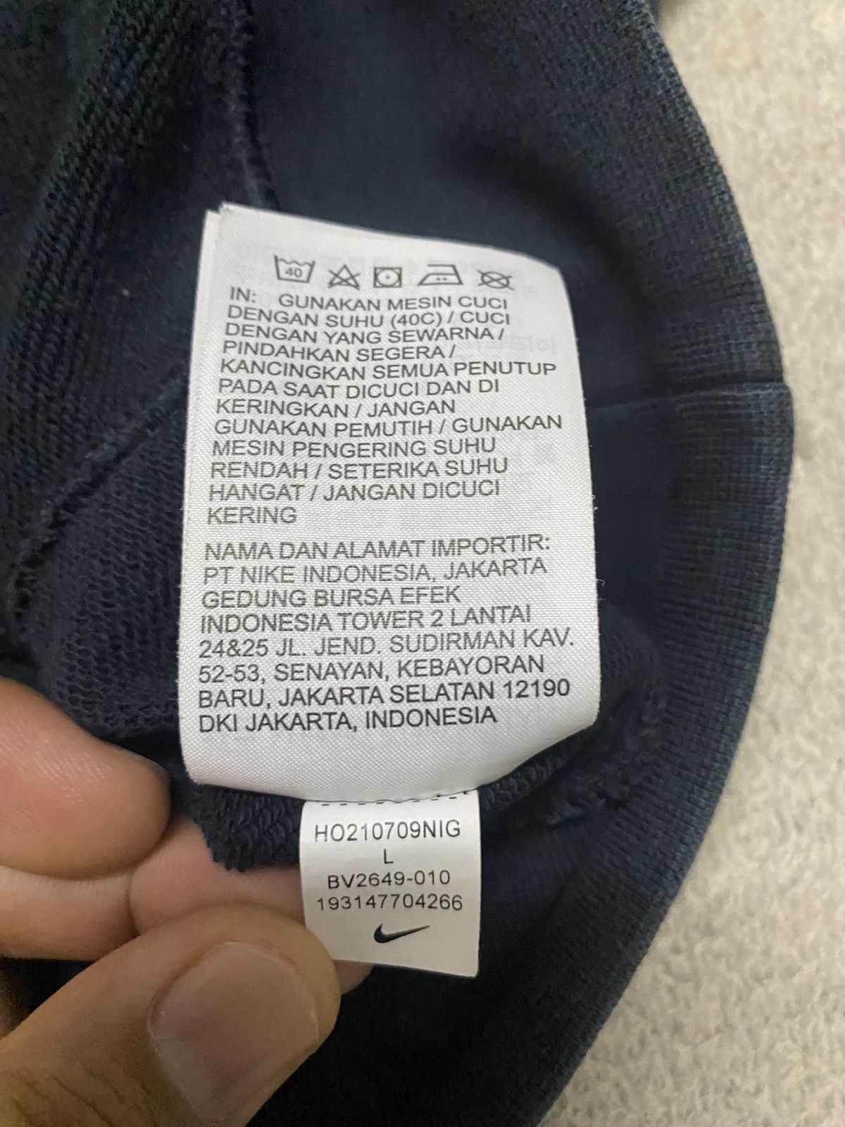 Nike Nike Small Embroidery Logo Hoodie Size US XL / EU 56 / 4 - 7 Thumbnail