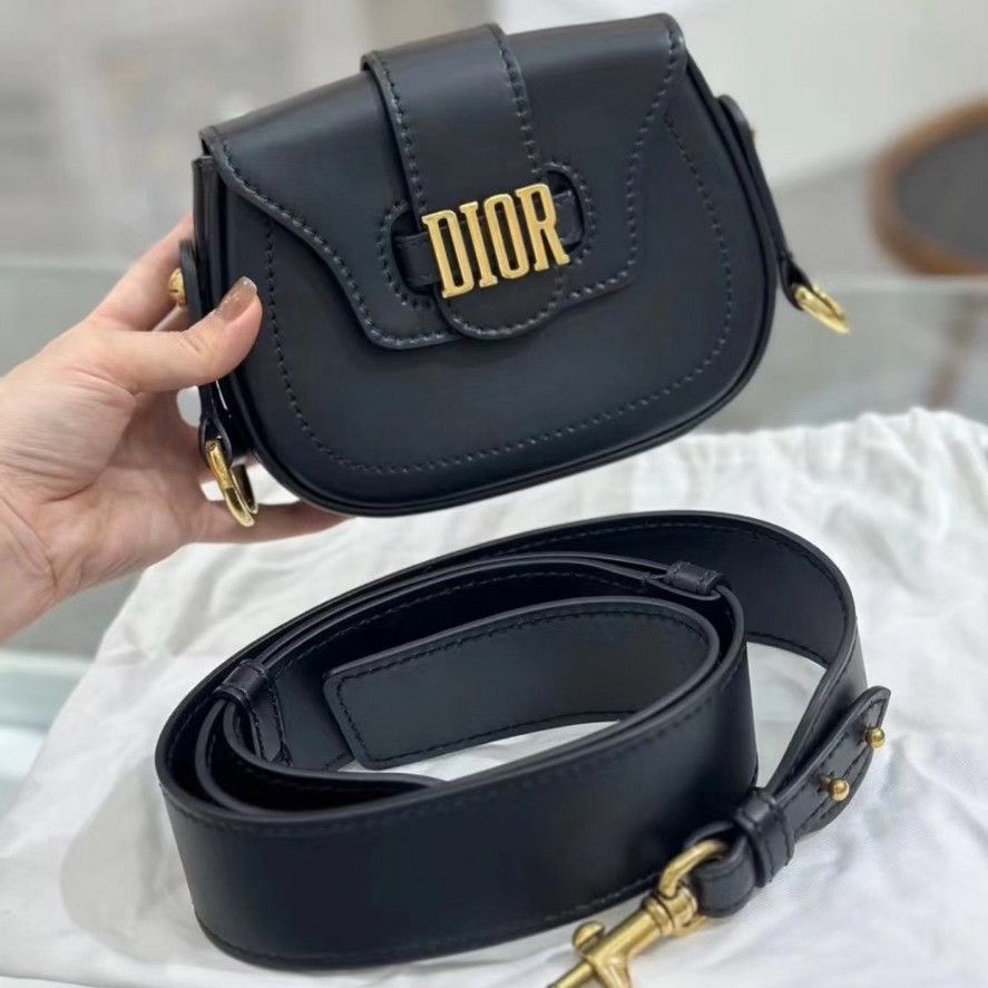 Dior Pre-loved Bag Very good condition Size ONE SIZE - 1 Thumbnail
