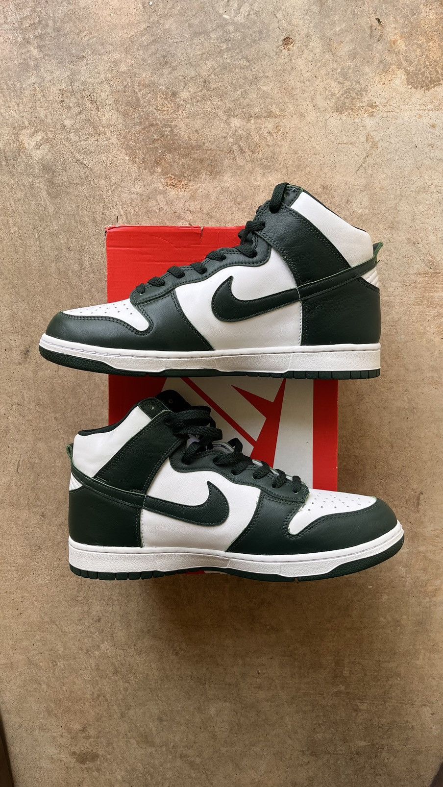 Nike Nike Dunk High “Spartan Green” Size US 12 / EU 45 - 2 Thumbnail