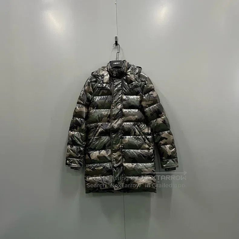 Valentino Valentino Camouflage down jacket Size US S / EU 44-46 / 1 - 1 Thumbnail