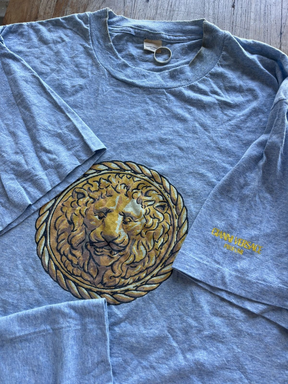 Versace × Vintage Vintage GIANNI VERSACE PROFUMI collection Tshirt Size US L / EU 52-54 / 3 - 7 Thumbnail