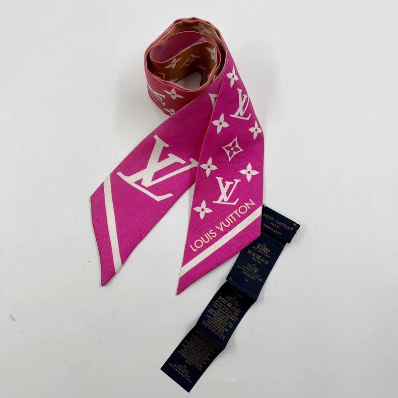 Louis Vuitton Louis Vuitton Cherry Pollen Gradient Scarf Size ONE SIZE - 1 Thumbnail