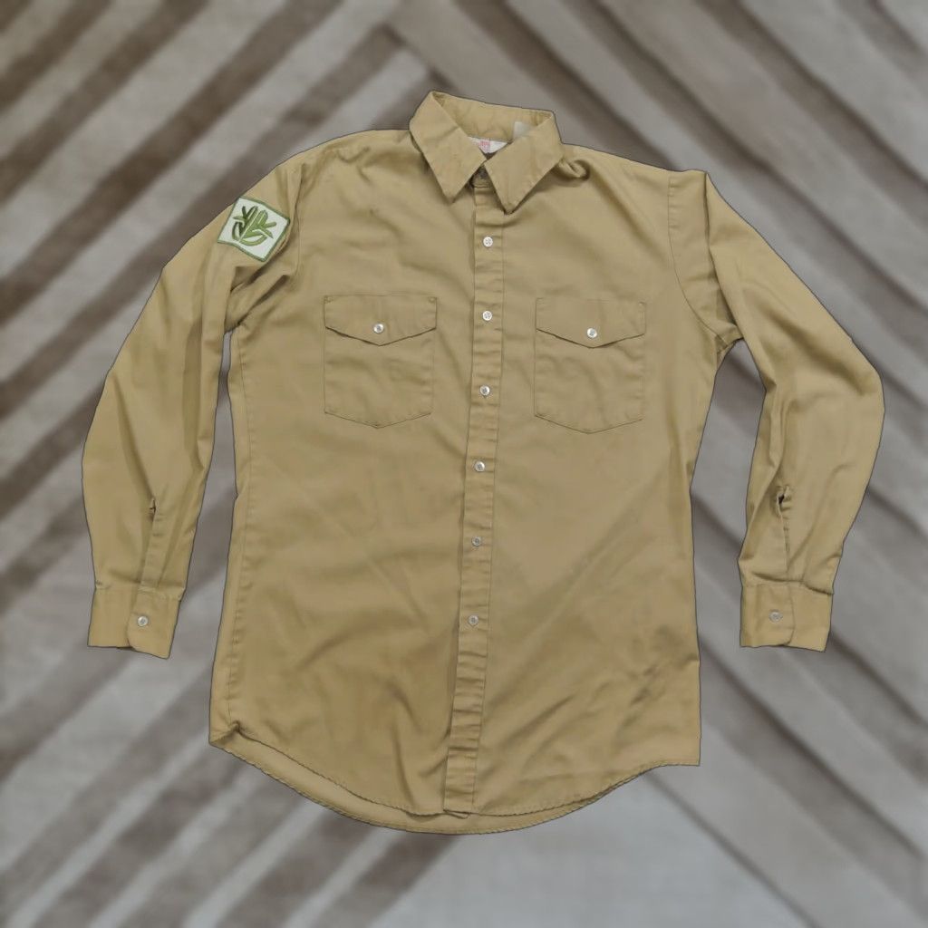 Vintage VINTAGE Unitog Shirt Mens 15 15.5 Tan Khaki Workwear Button Up Long Sleeve 80s Size US L / EU 52-54 / 3 - 1 Thumbnail