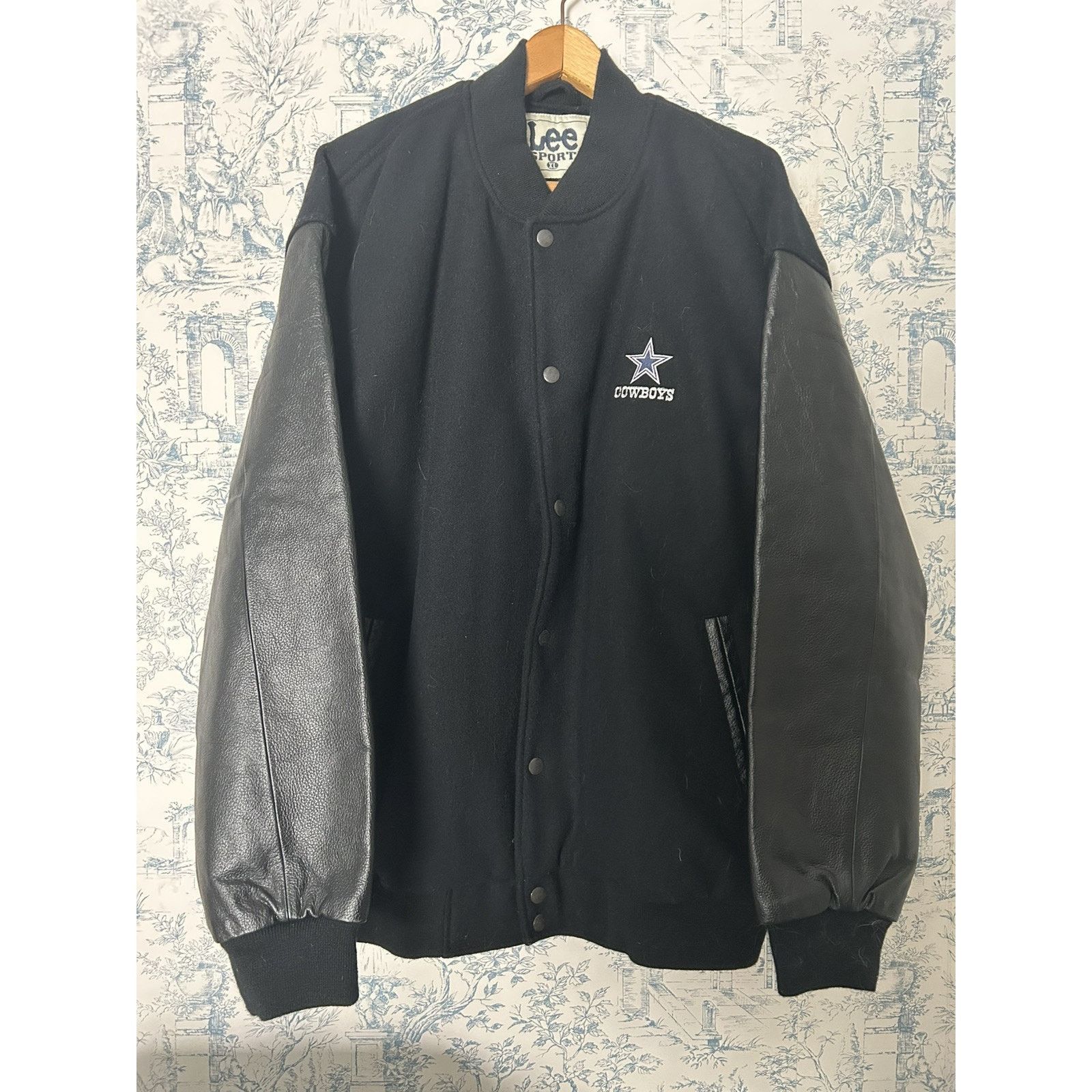 & Other Stories Size XL - Vintage Dallas Cowboys Lee Sport Varsity Jacket Size US XL / EU 56 / 4 - 1 Thumbnail