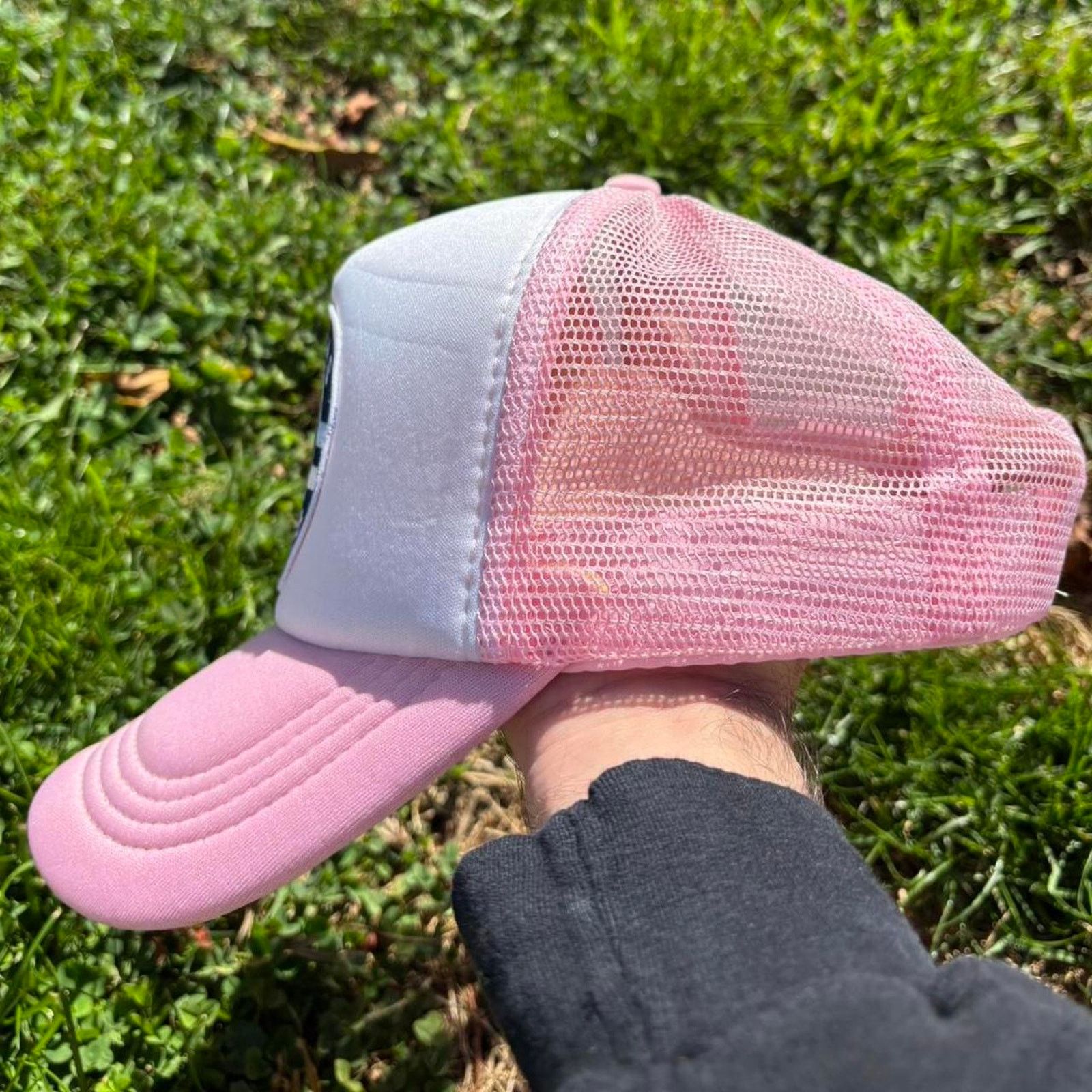 NFL × Vintage Vintage 90s Pink & White Dallas Cowboys Trucker Hat. Size ONE SIZE - 2 Thumbnail