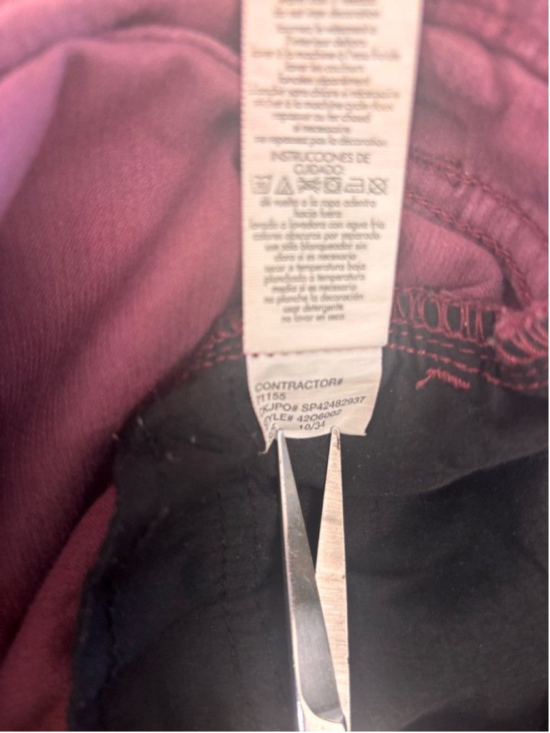 Calvin Klein Women's Calvin Klein Jeans Size 10 Red Corduroy Pants Size 32" / US 10 / IT 46 - 12 Thumbnail