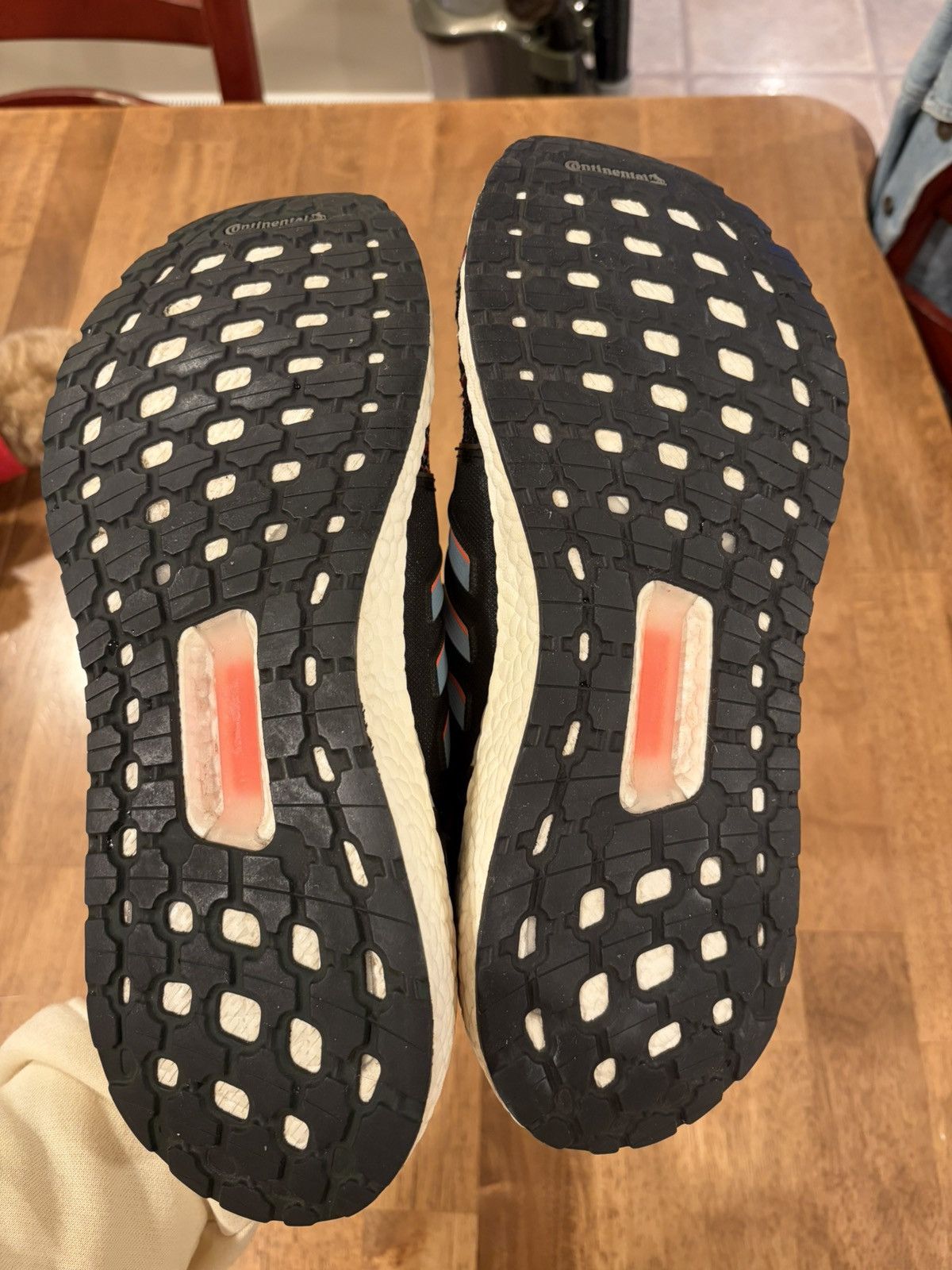 Adidas Adidas UltraBoost 19 size 11 Size US 11 / EU 44 - 7 Thumbnail