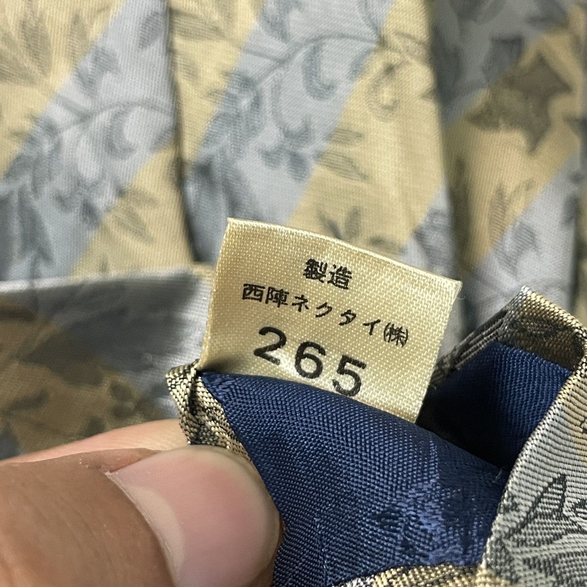 Balenciaga 🔥LAST PRICE🔥VTG Balenciaga Avenue George V Paris Silk Ties Size ONE SIZE - 11 Thumbnail