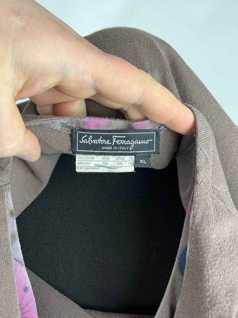 Salvatore Ferragamo × Vintage Salvatore Ferragamo Vintage Blouse Floral Prin (0446) Size XL / US 12-14 / IT 48-50 - 6 Thumbnail