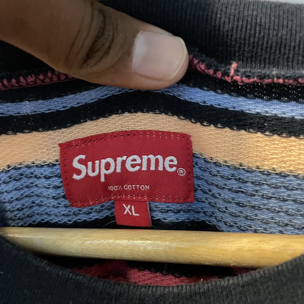 Supreme Supreme Oval Patches Logo Stripe Tee Size US XL / EU 56 / 4 - 3 Thumbnail