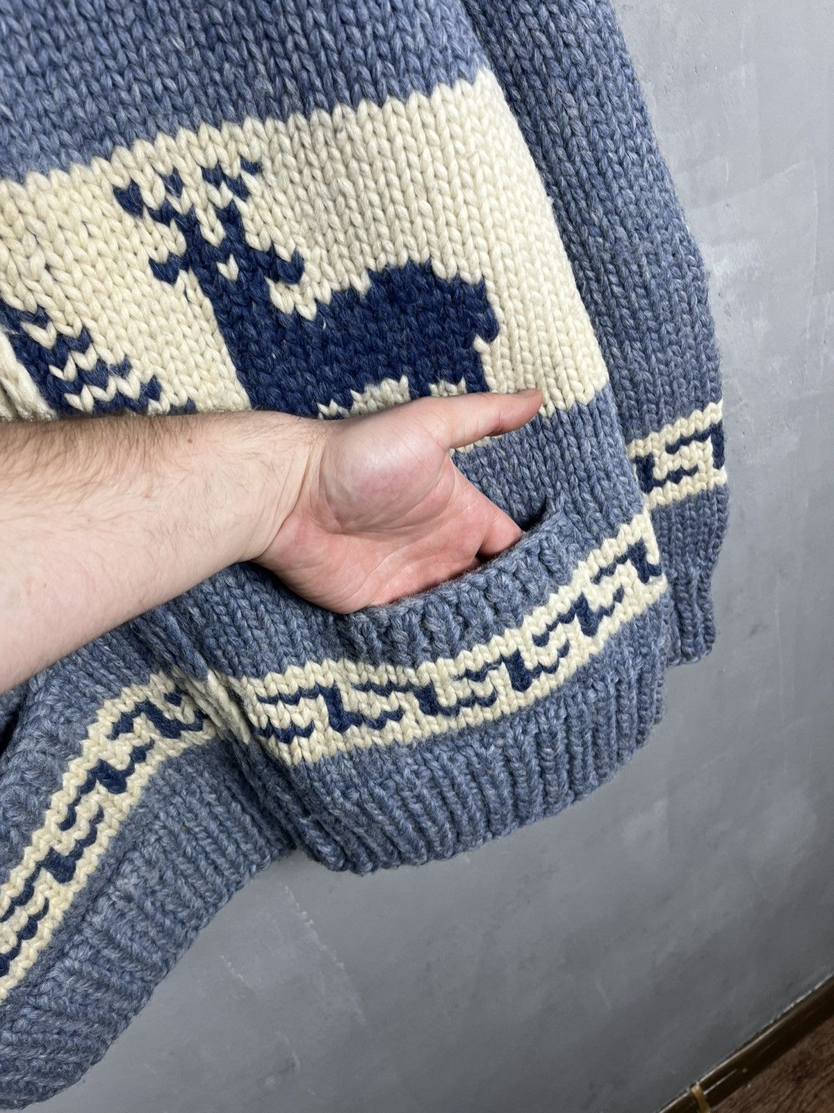 Vintage Aurora Boreaus sweater Canada vintage 80s Size US M / EU 48-50 / 2 - 7 Thumbnail