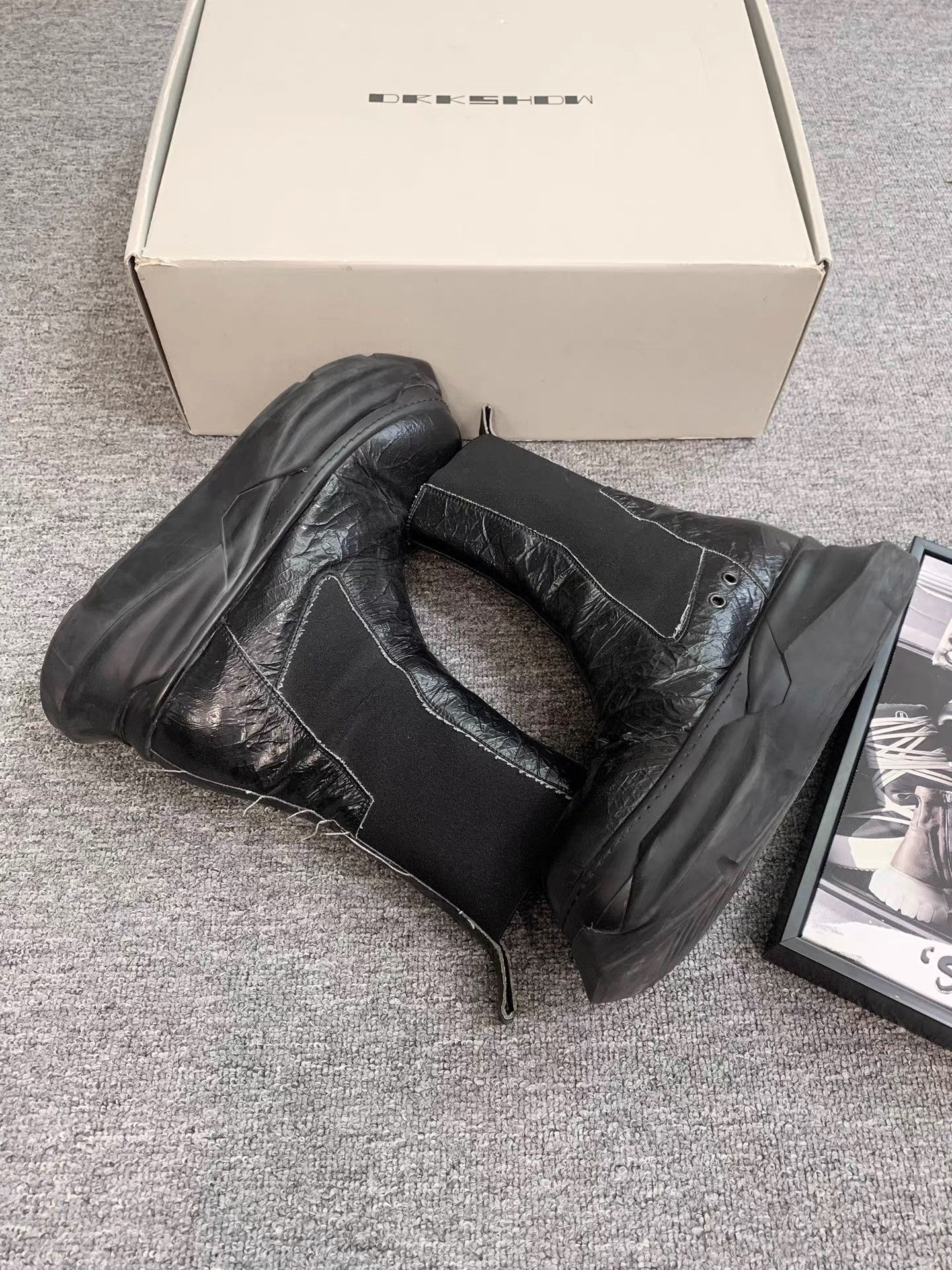 Rick Owens Rick Owens Cracked Leather Platform Chelsea Boots K34 Size US 8 / EU 41 - 6 Thumbnail