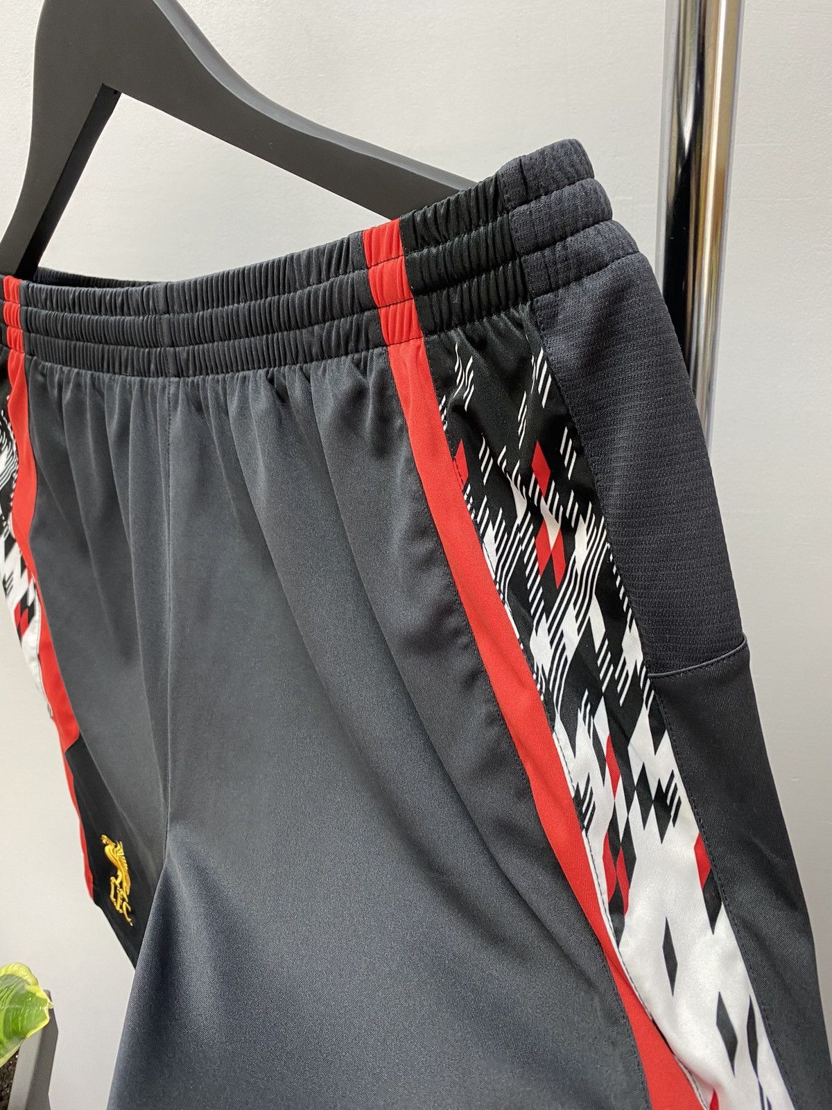 Warrior Liverpool Warrior Soccer Shorts Football Men’s L Size US 34 / EU 50 - 8 Thumbnail