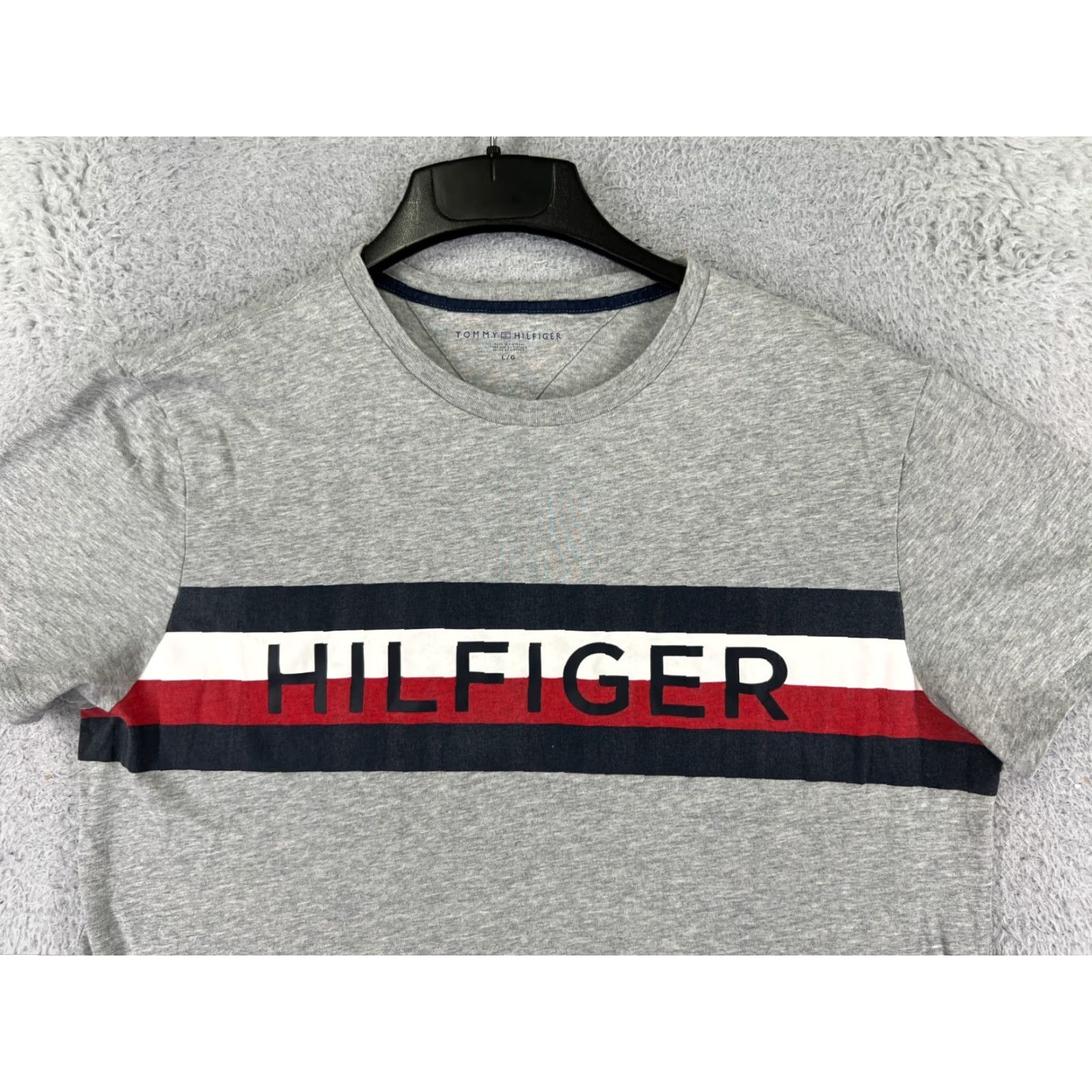Tommy Hilfiger Tommy Hilfiger Shirt Adult Large Gray Stripe Short Sleeve Crew Neck 100% Cotton Logo Men L Gray Striped T-Shirt Mens Size US L / EU 52-54 / 3 - 4 Thumbnail