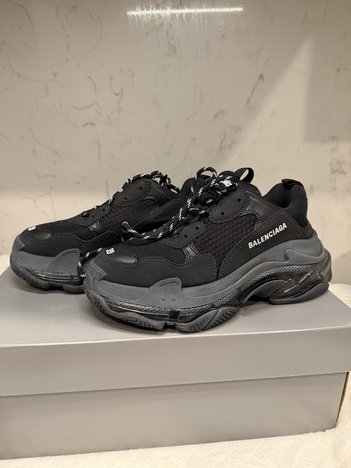 Balenciaga Balenciaga Triple S Sneakers Size US 6 / EU 39 - 1 Thumbnail