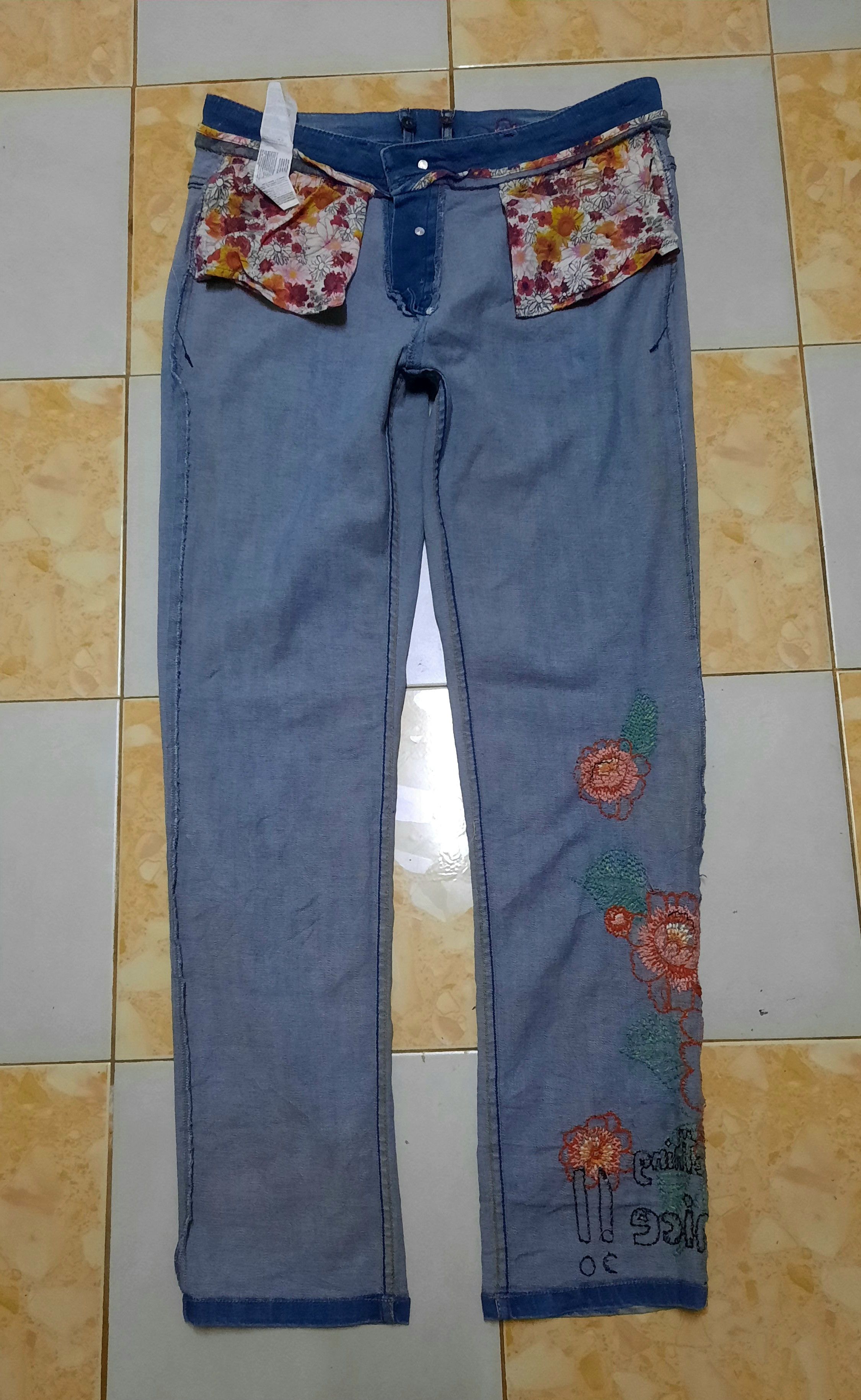 Desigual Desigual embroidery pattern jeans Size 36" / US 14 / IT 50 - 8 Thumbnail