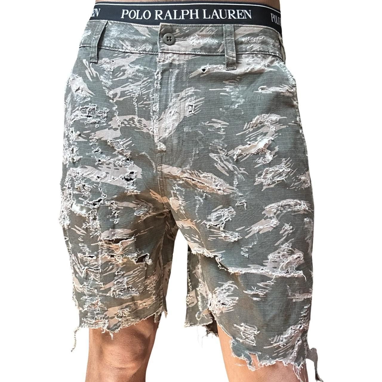 Abercrombie & Fitch Abercrombie & Fitch Green Camo Distressed Shorts _ 34" Size US 34 / EU 50 - 2 Thumbnail