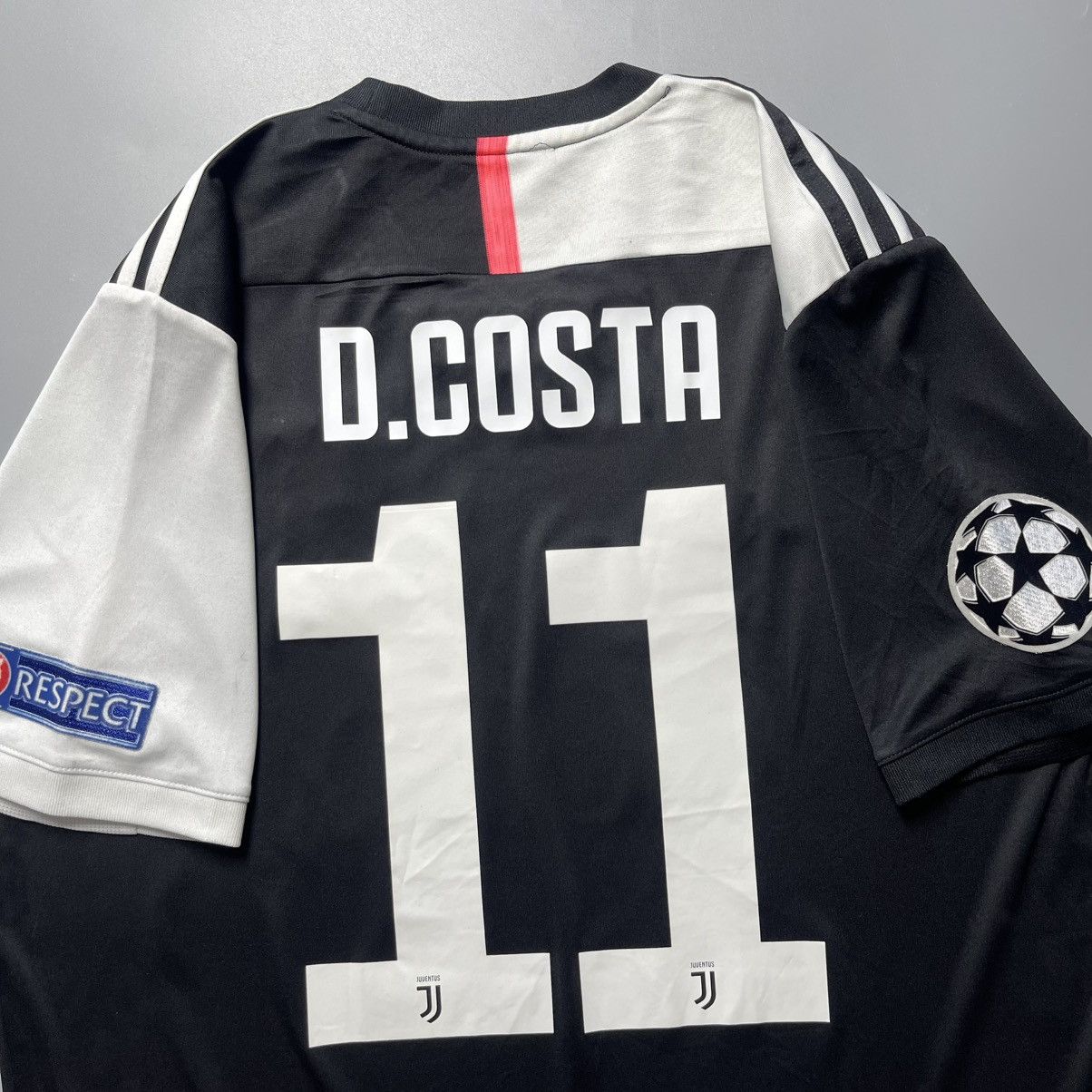 Vintage JUVENTUS ADIDAS 2019/2020 FOOTBALL HOME JERSEY #11 COSTA Size US L / EU 52-54 / 3 - 12 Thumbnail