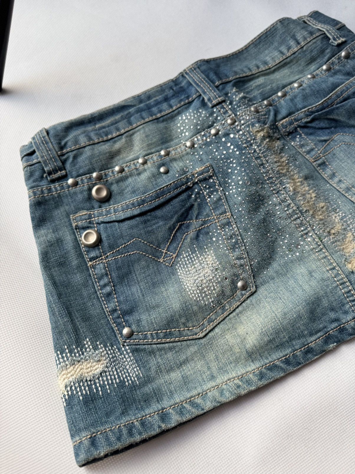Miss Sixty × Vintage VINTAGE MISS SIXTY 2000s Distressed MINI SKIRT Miss Me Style Size 30" / US 8 / IT 44 - 8 Thumbnail