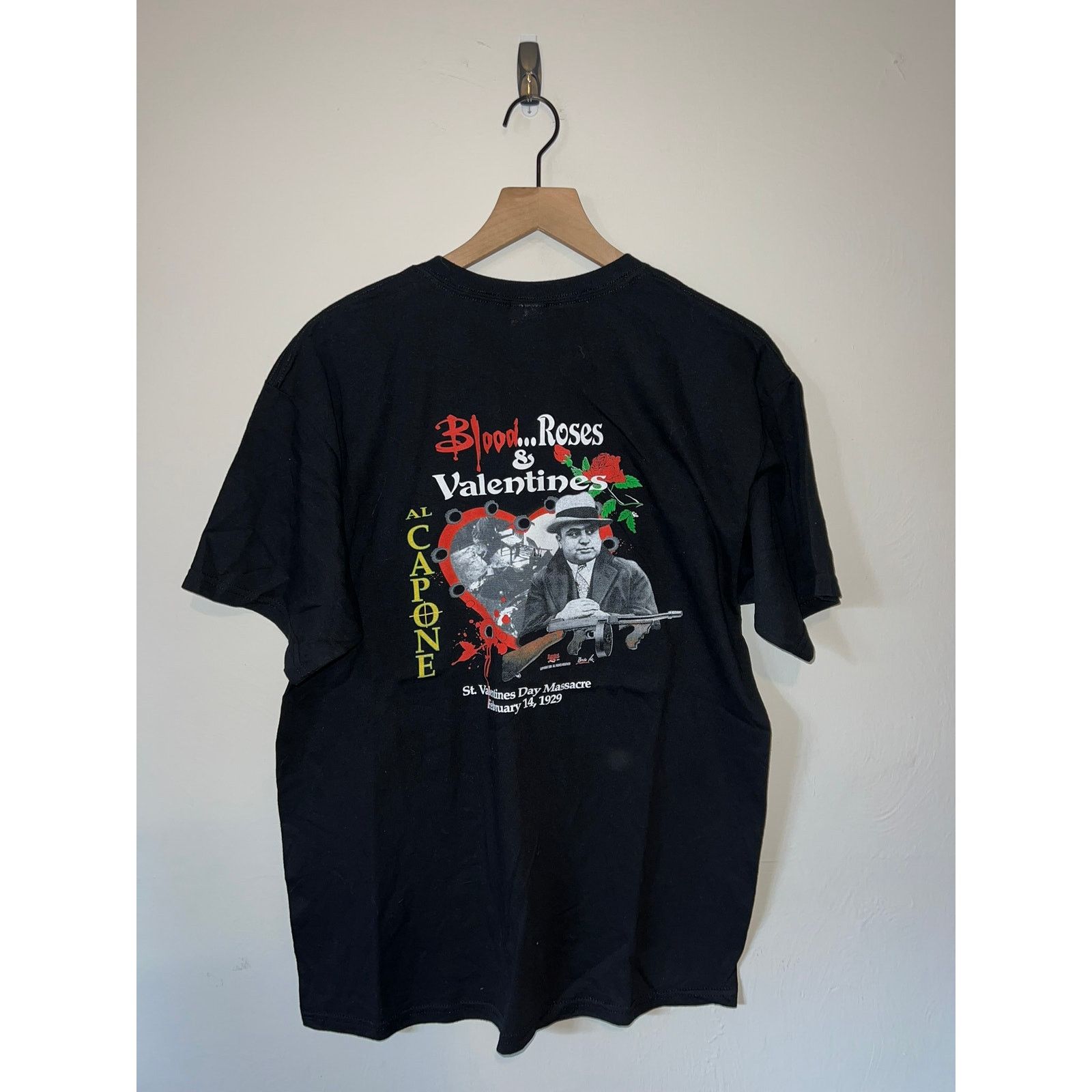 Gildan Vintage Al Capone Shirt Blood Roses & Valentines Tee Large Size US L / EU 52-54 / 3 - 1 Thumbnail