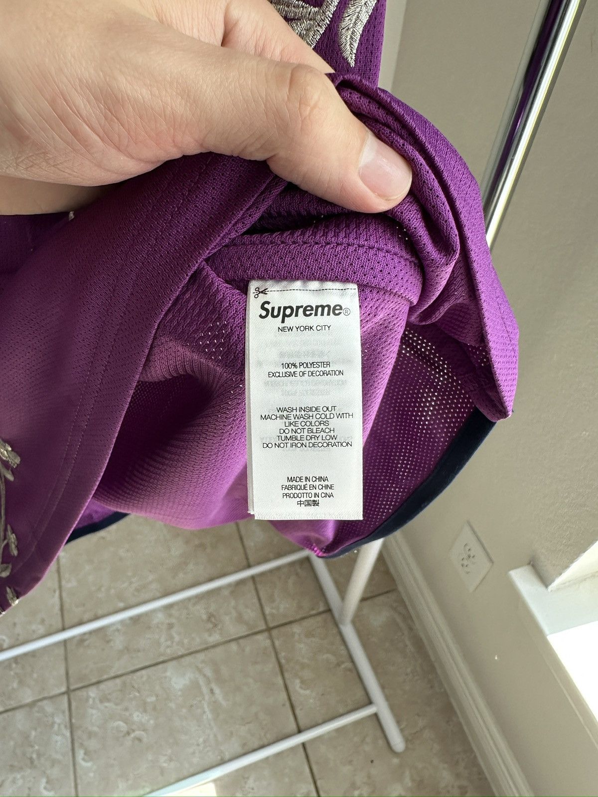 Supreme Floral Embroidered Soccer Jersey Purple Size US M / EU 48-50 / 2 - 7 Thumbnail