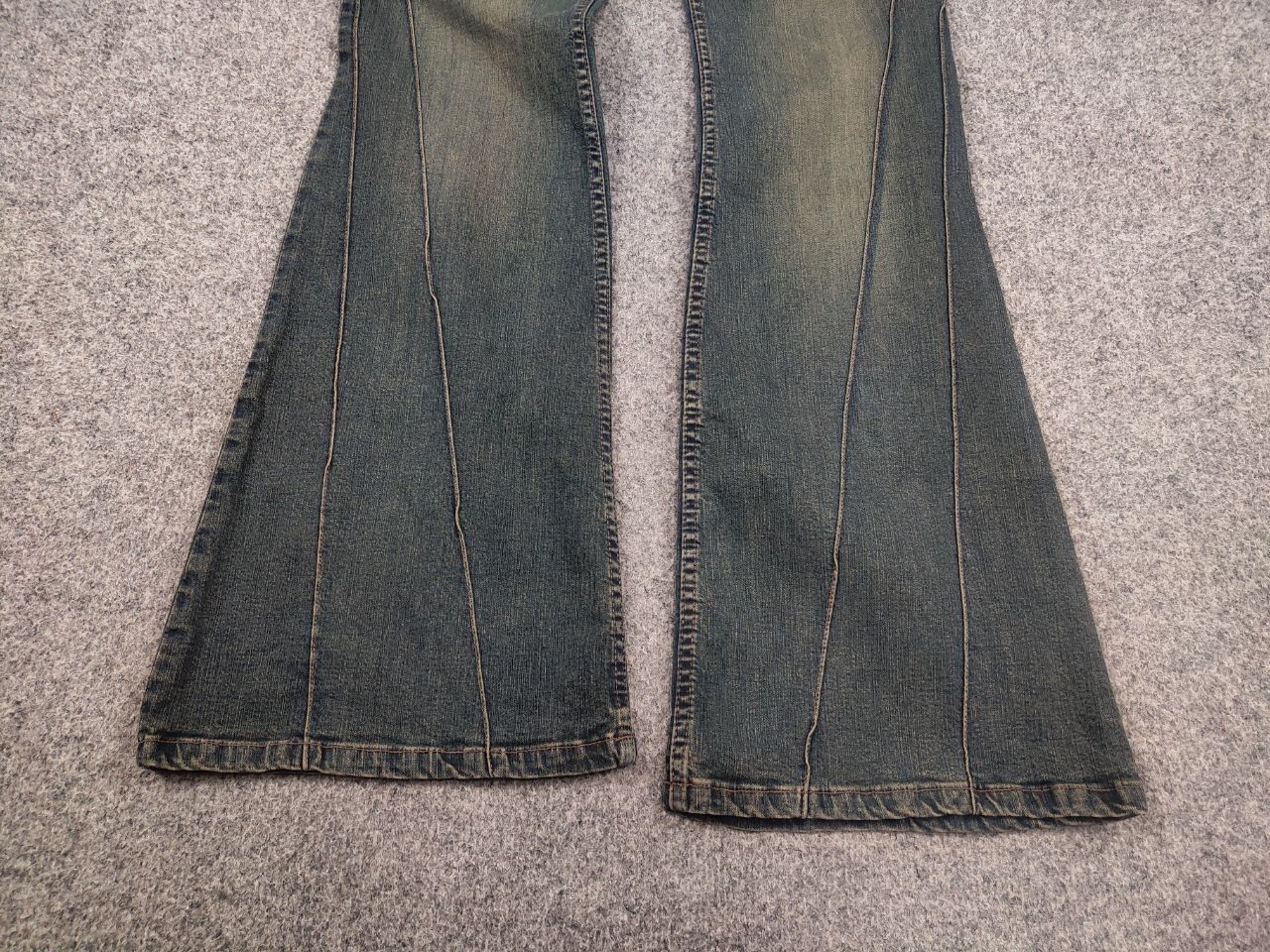 If Six Was Nine Vintage if six was nine Y2K style flared Bootkot denim Jeans Size 30" / US 8 / IT 44 - 8 Thumbnail