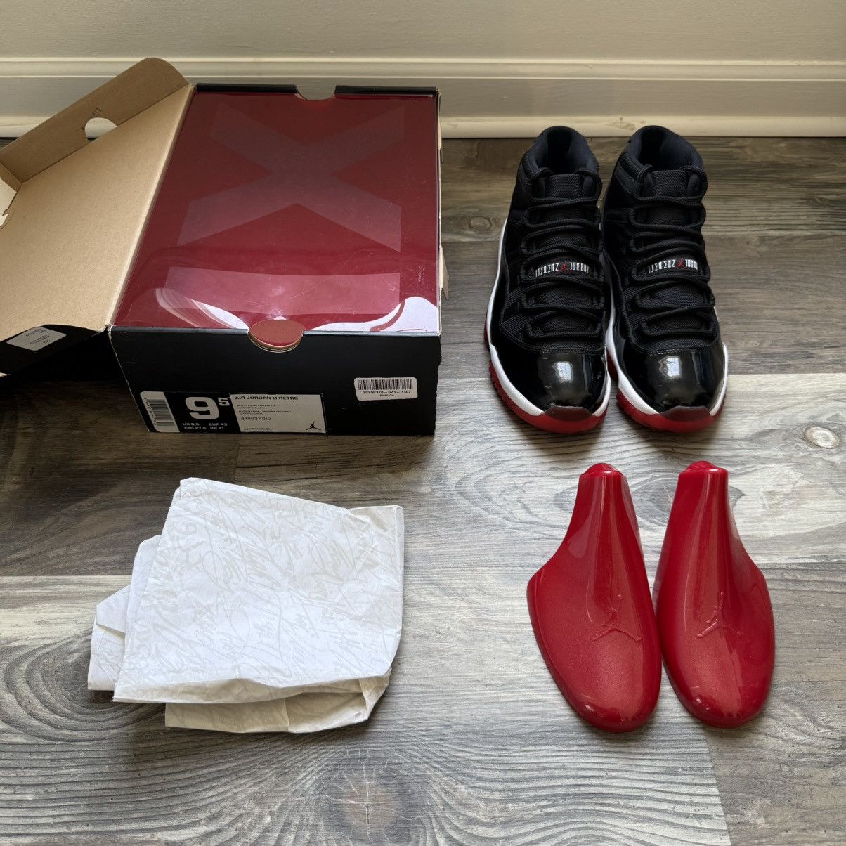 Jordan Brand × Nike A/W 2012 Nike Air Jordan 11 Retro "Bred" Size US 9.5 / EU 42-43 - 1 Thumbnail
