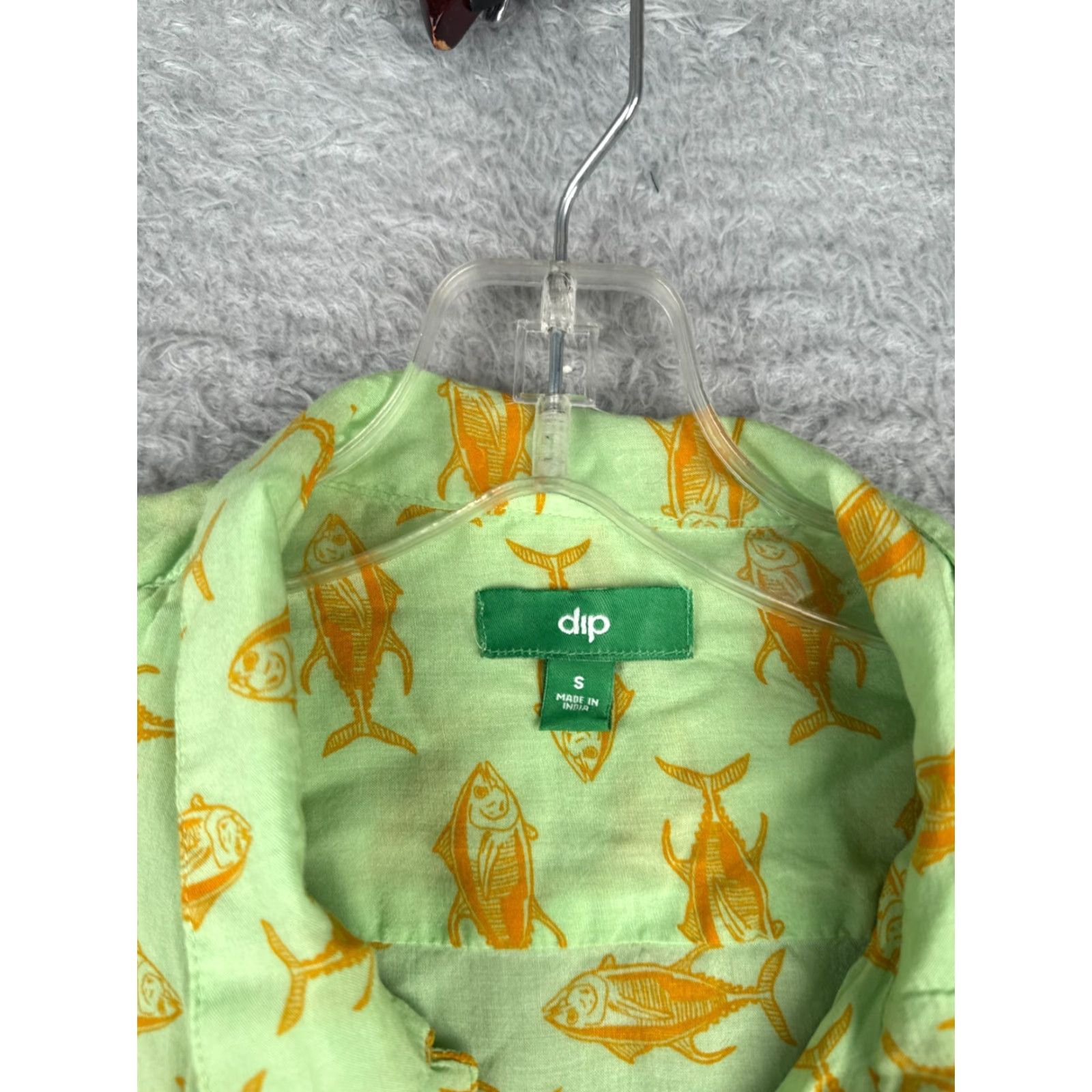 Vintage Dip Shirt Men Hawaiian Button-Up Short Sleeve 100% Modal Green Red Sea Bass Pattern Casual Size US S / EU 44-46 / 1 - 6 Thumbnail