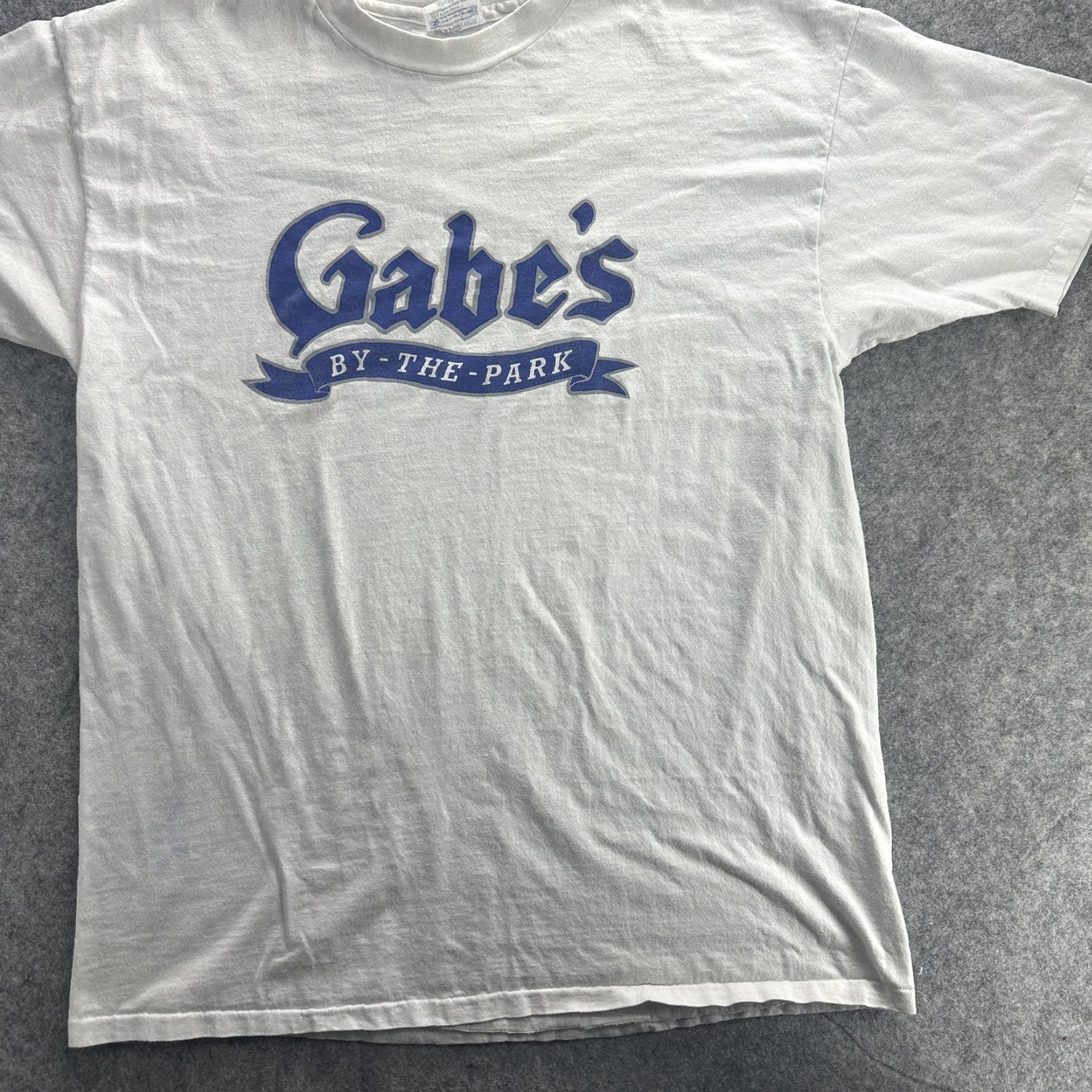 Hanes VINTAGE Hanes Beefy-T T-Shirt Mens 2XL White Graphic Print "Gabe's By The Park" 90s Bar Pub Size US XXL / EU 58 / 5 - 3 Thumbnail