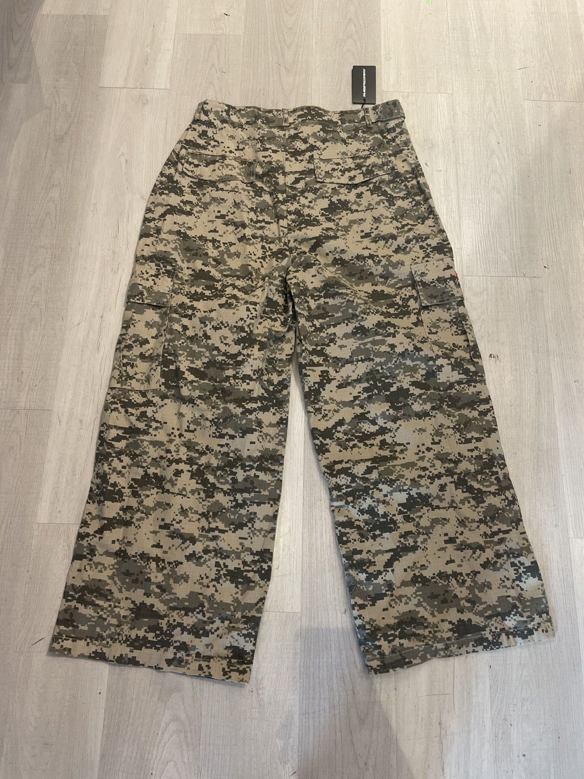 The GV Gallery The GVGallery Raspberry Hills Digi Camo Pants Size US 32 / EU 48 - 2 Thumbnail