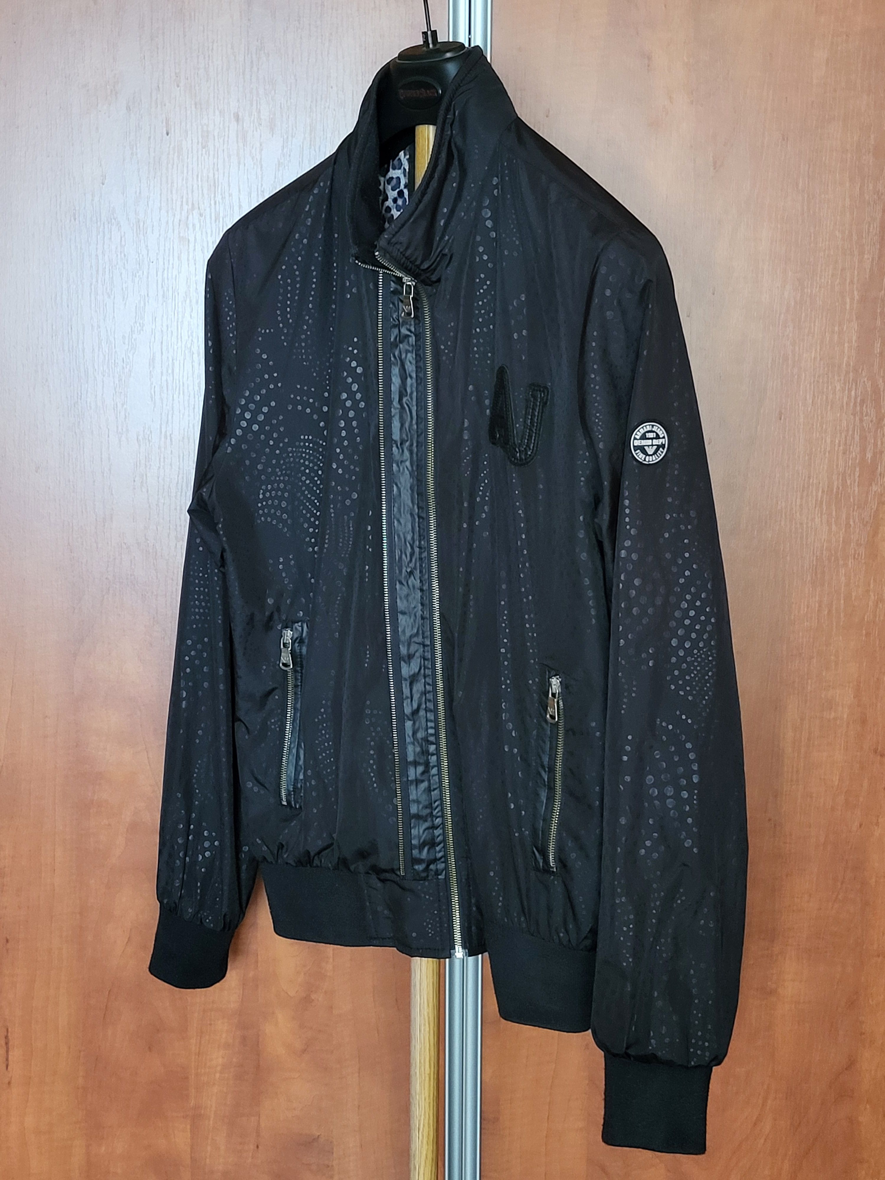 Armani bomber Armani Jeans 🇮🇹 Italy.Size XL but fit L. Size US XL / EU 56 / 4 - 4 Thumbnail