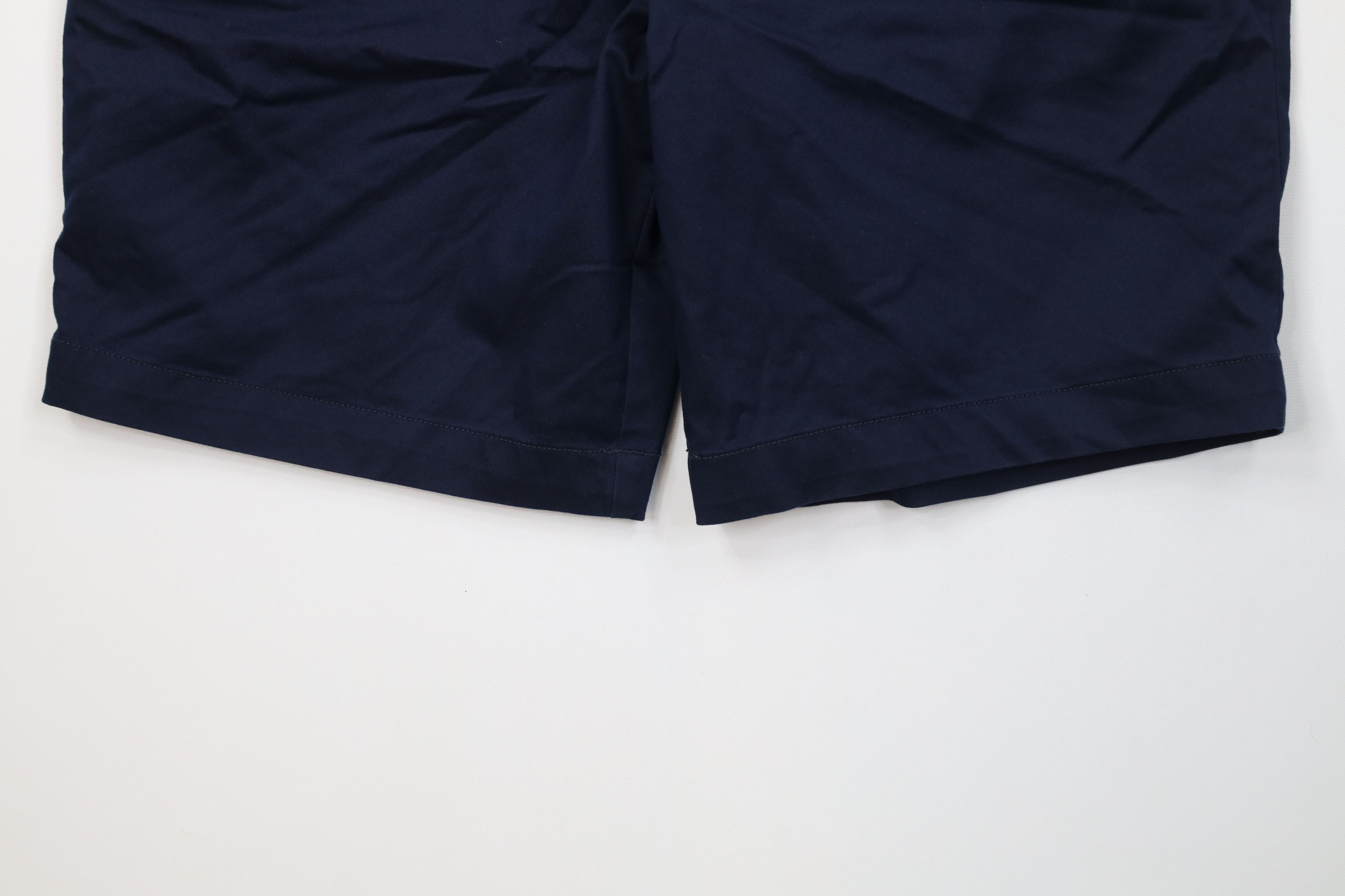 Banana Republic Banana Republic Aiden Tech Above Knee Chino Shorts Navy Blue Size US 33 - 4 Thumbnail