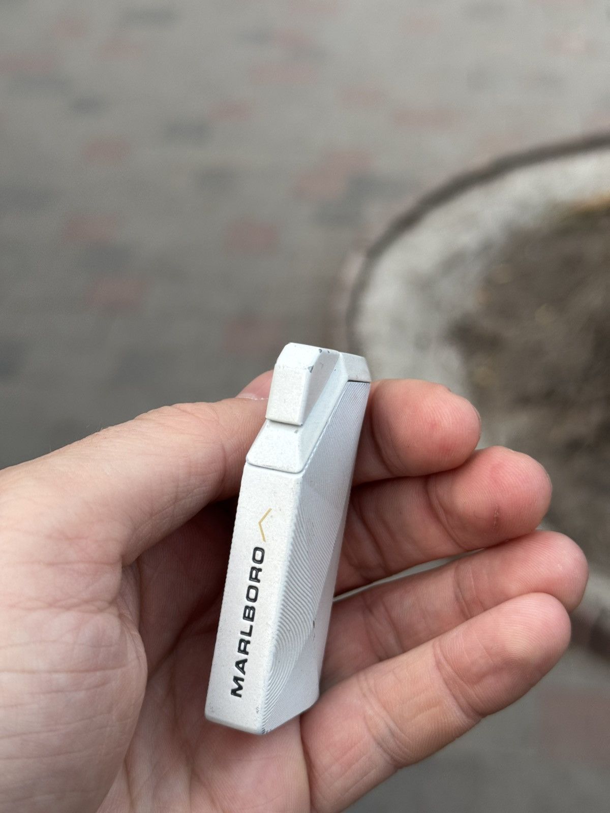 Japanese Brand × Marlboro × Vintage Y2K GEOMETRIC MARLBORO METAL PUNK ROCK LIGHTER SUPREME STYLE Size ONE SIZE - 4 Thumbnail