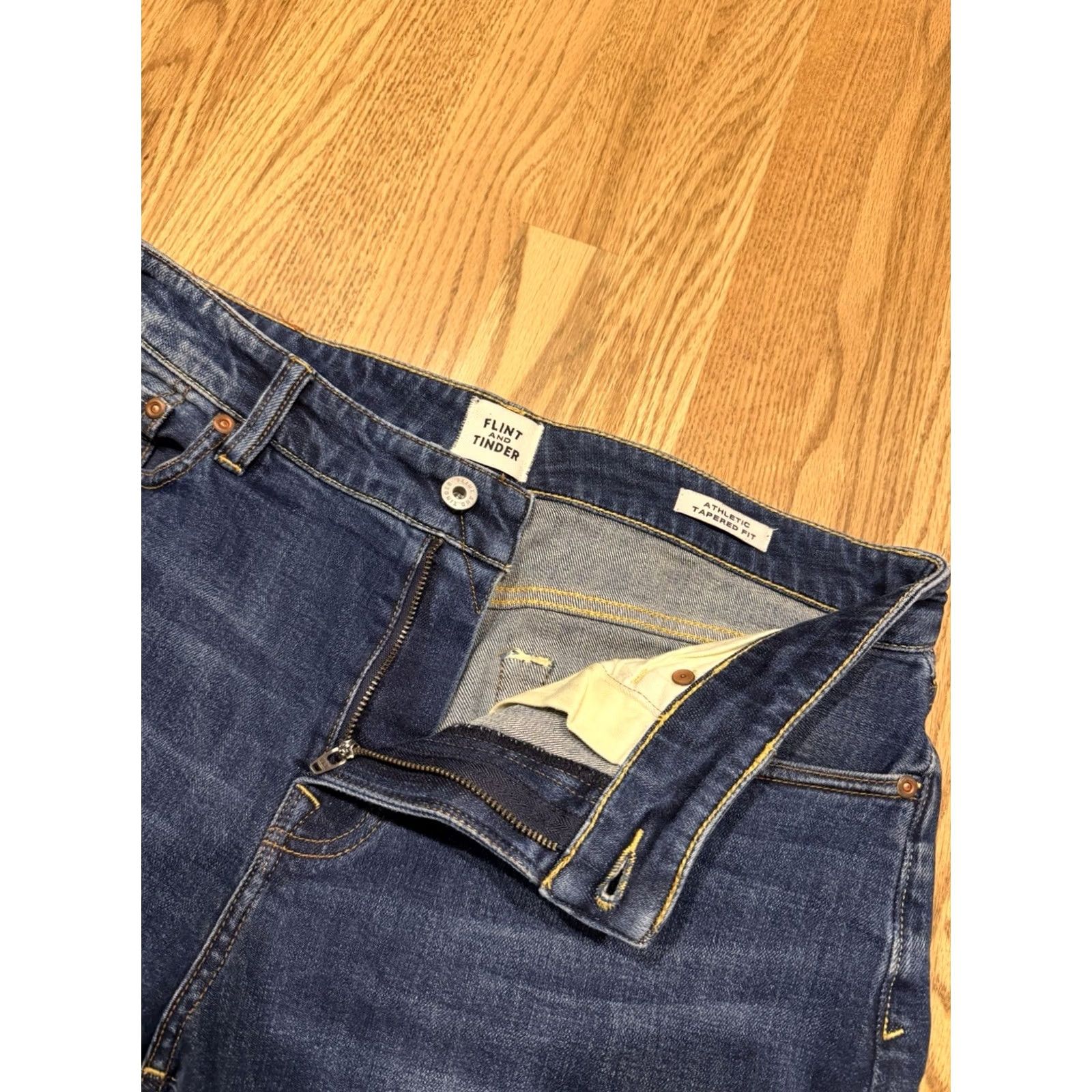 Flint And Tinder Flint And Tinder Jeans Men’s 32x26 Hemmed Athletic Tapered Denim Blue 5-Pocket Slim Fit N/A Size US 32 / EU 48 - 7 Thumbnail