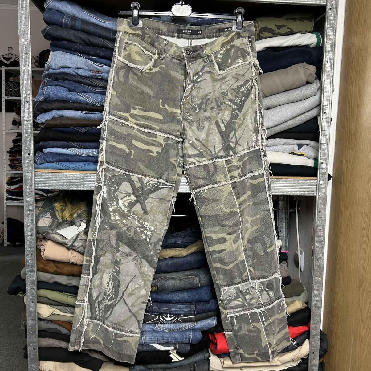 Jaded London Mens Jaded London Camouflage Skate Fit Streetwear jeans Size US 30 / EU 46 - 1 Thumbnail