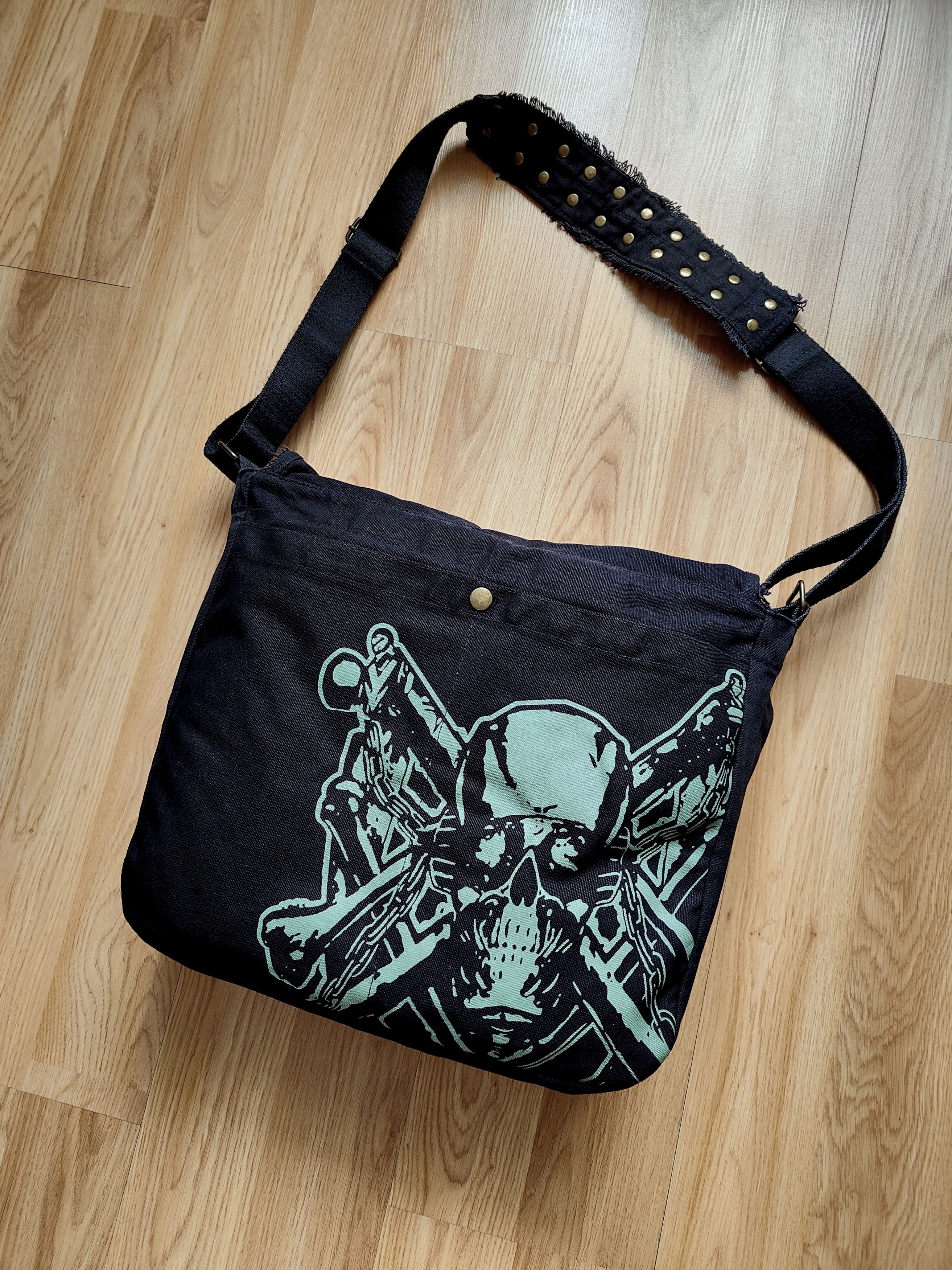 Megadeth Vintage Bioworld Bandmerch Megadeth 2006 Shoulder Bag Size ONE SIZE - 2 Thumbnail