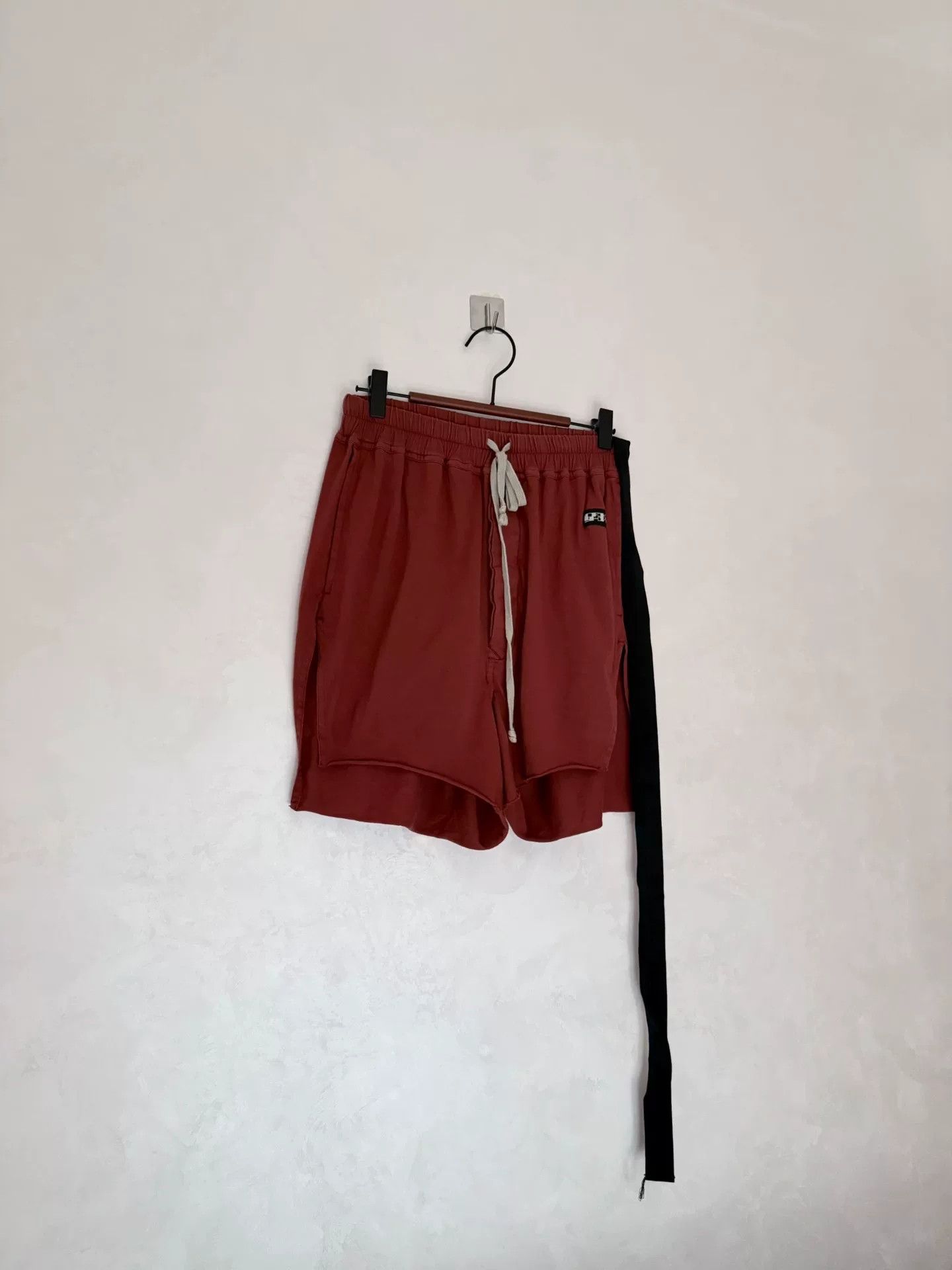 Rick Owens Drkshdw Rick Owens DRKSHDW Rust Red Shorts Size US 26 / EU 42 - 1 Thumbnail