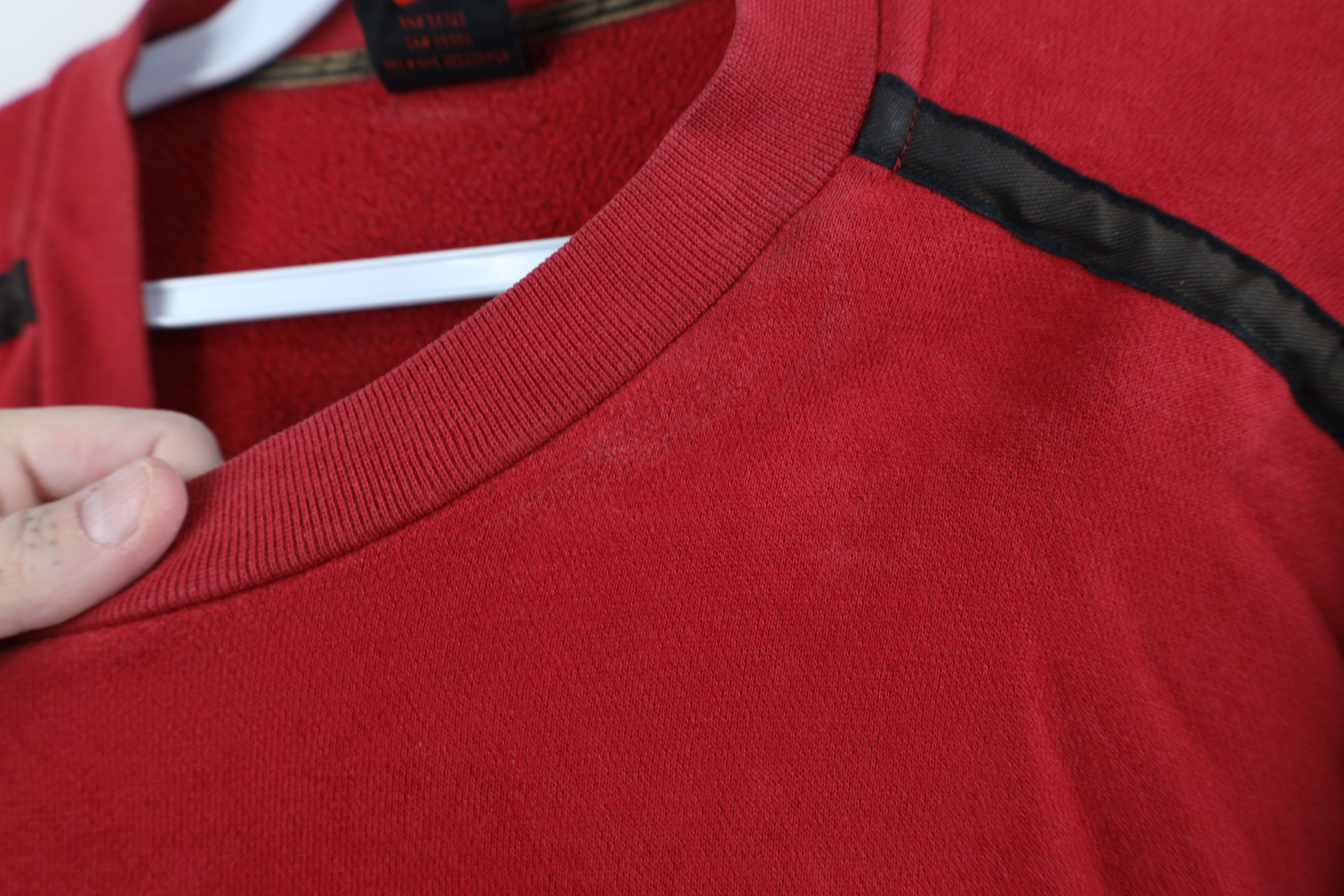 Nike Vintage Nike Spell Travis Scott Mini Swoosh Sweatshirt Red Size US L / EU 52-54 / 3 - 6 Thumbnail